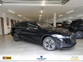 Hoofdafbeelding Škoda Superb Škoda Superb 2.0 TDI DSG SELECTION CAMERA/TREKHAAK/CARPLAY/HUD/STOELVERW/ACC