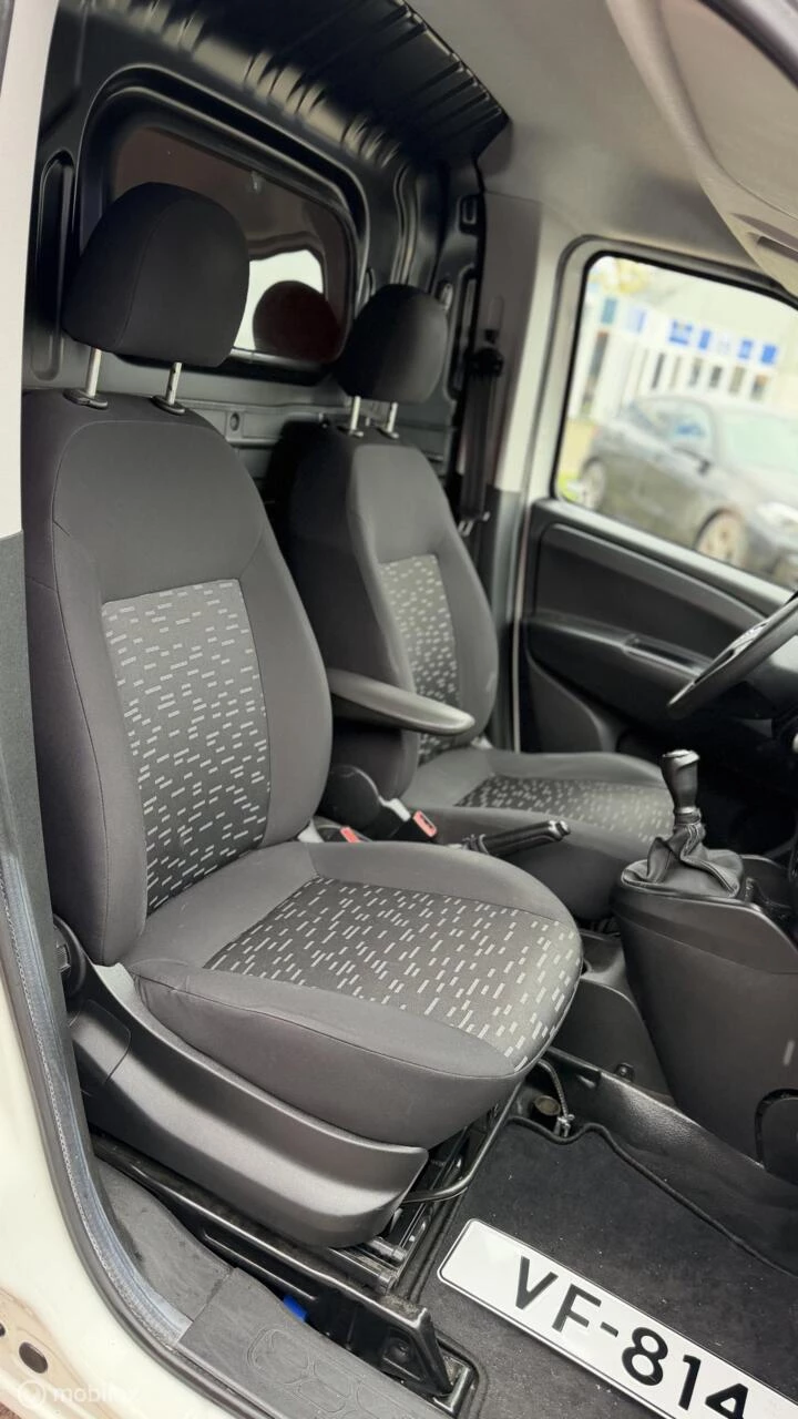 Hoofdafbeelding Opel Combo