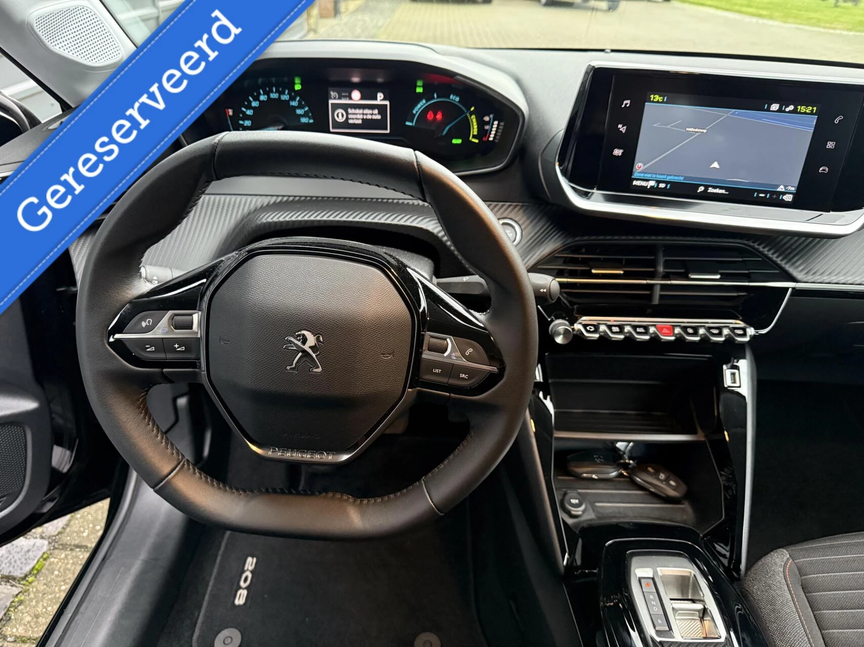 Hoofdafbeelding Peugeot e-208