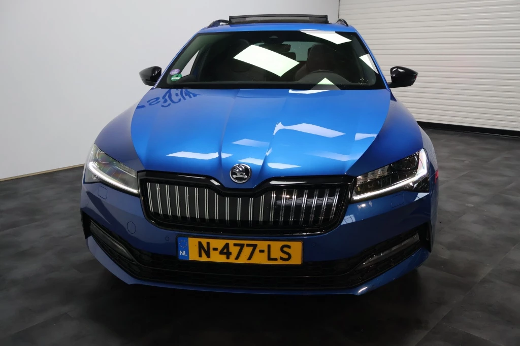 Hoofdafbeelding Škoda Superb
