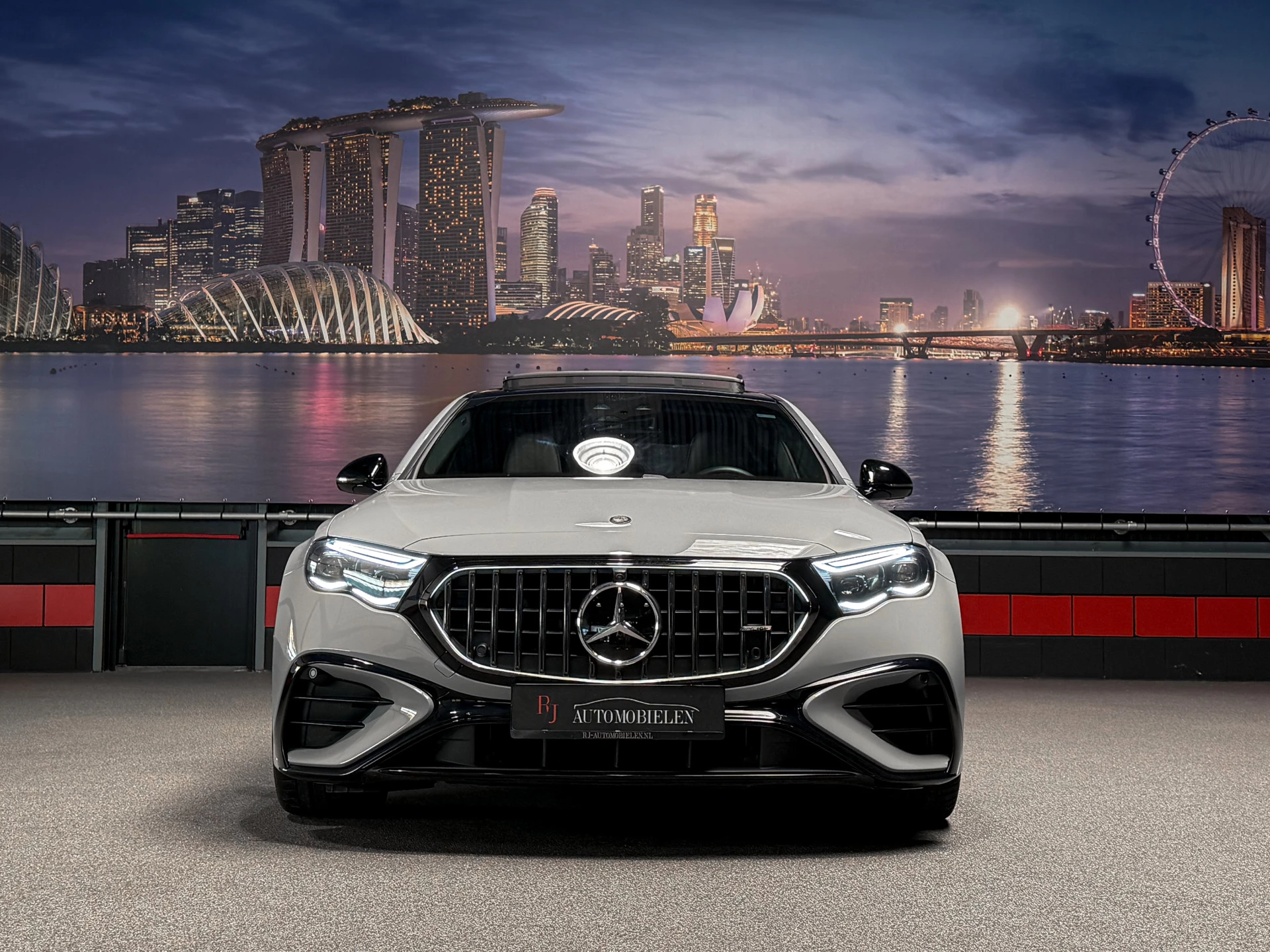 Hoofdafbeelding Mercedes-Benz E-Klasse