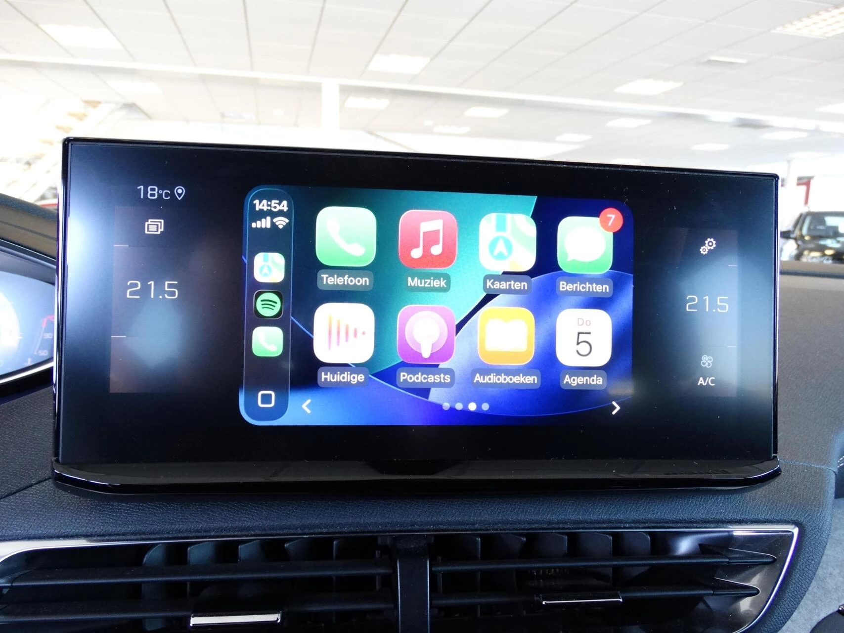 Hoofdafbeelding Peugeot 5008