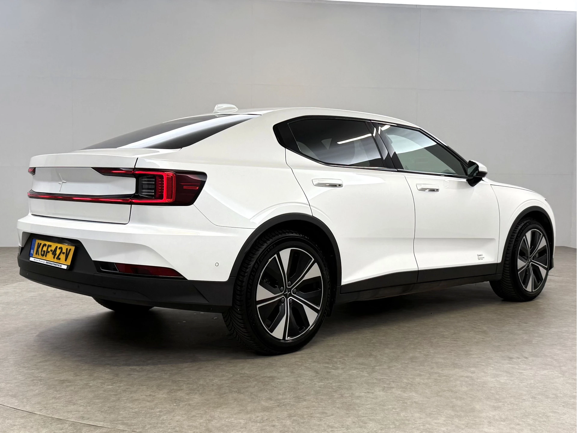 Hoofdafbeelding Polestar 2