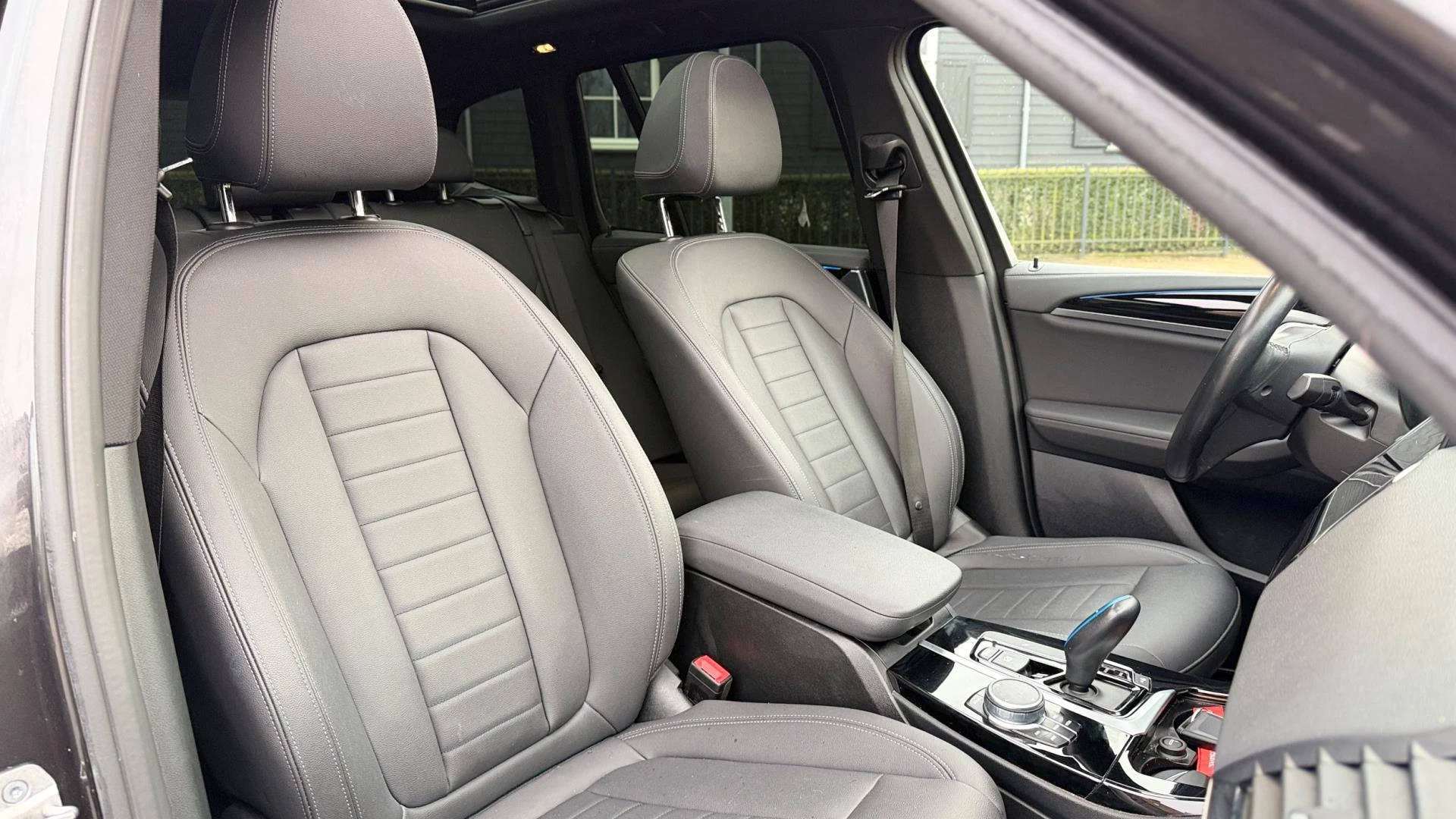 Hoofdafbeelding BMW iX3