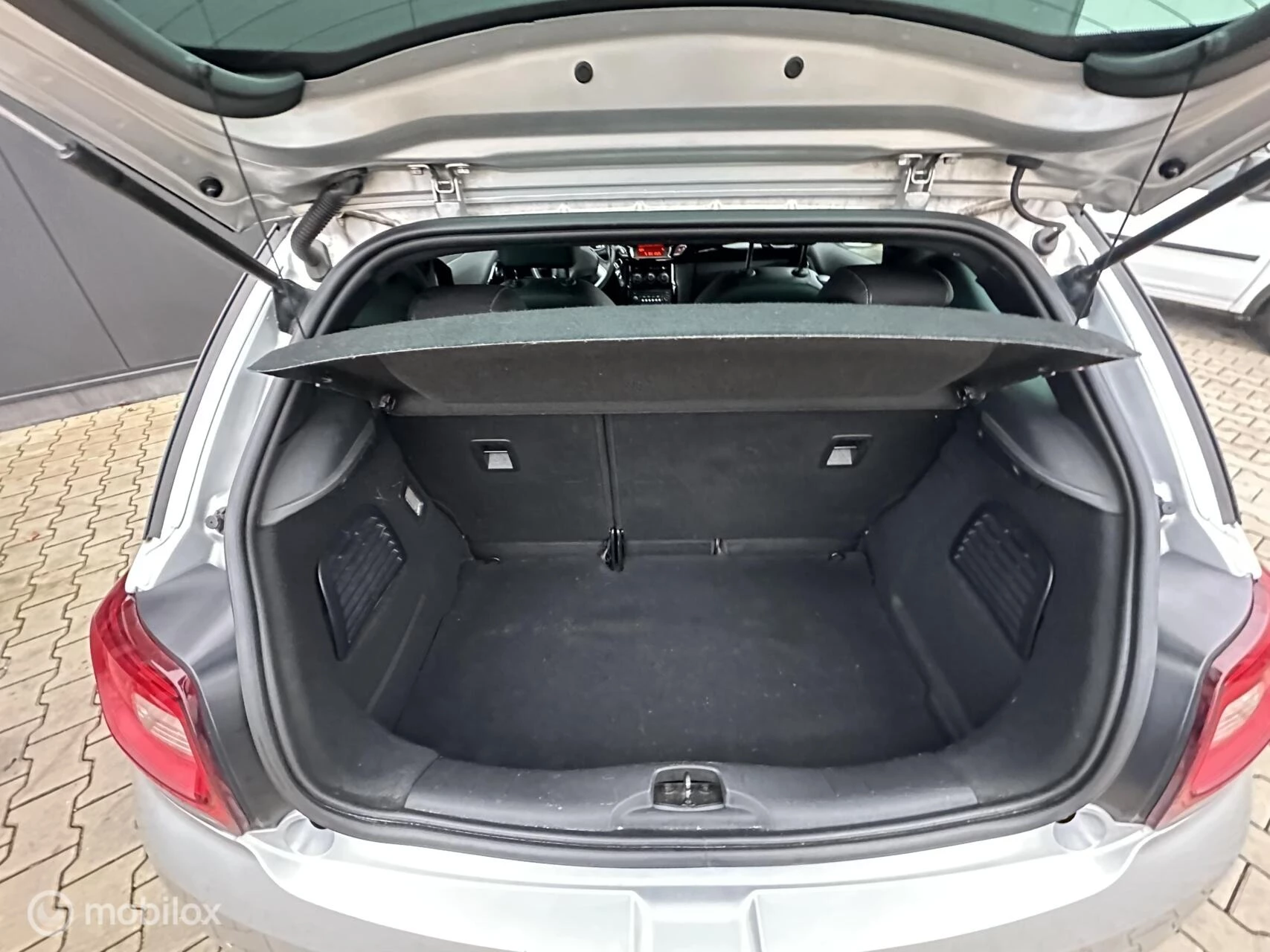 Hoofdafbeelding DS DS 3