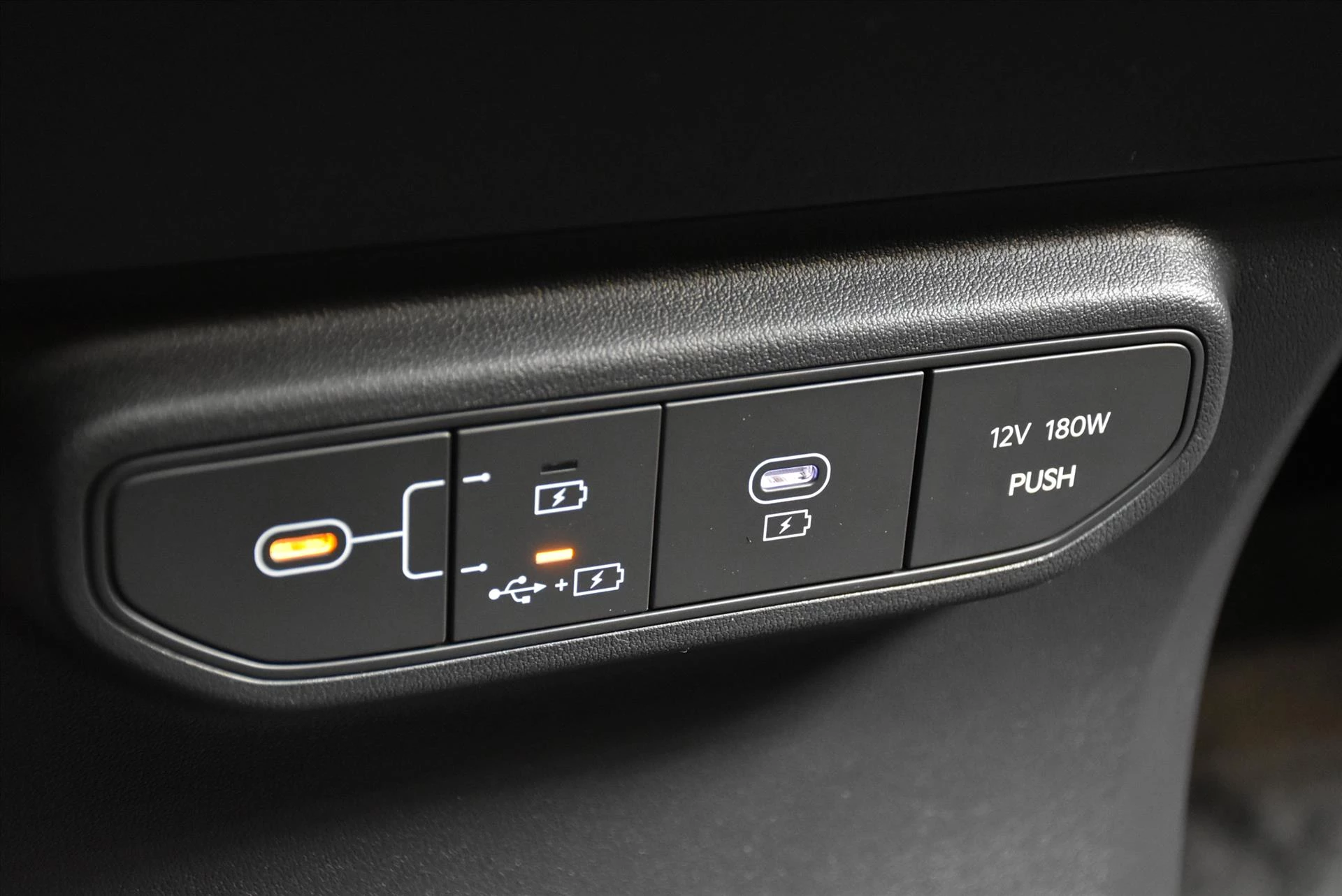 Hoofdafbeelding Kia EV5