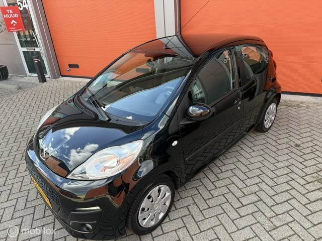 Hoofdafbeelding Peugeot 107