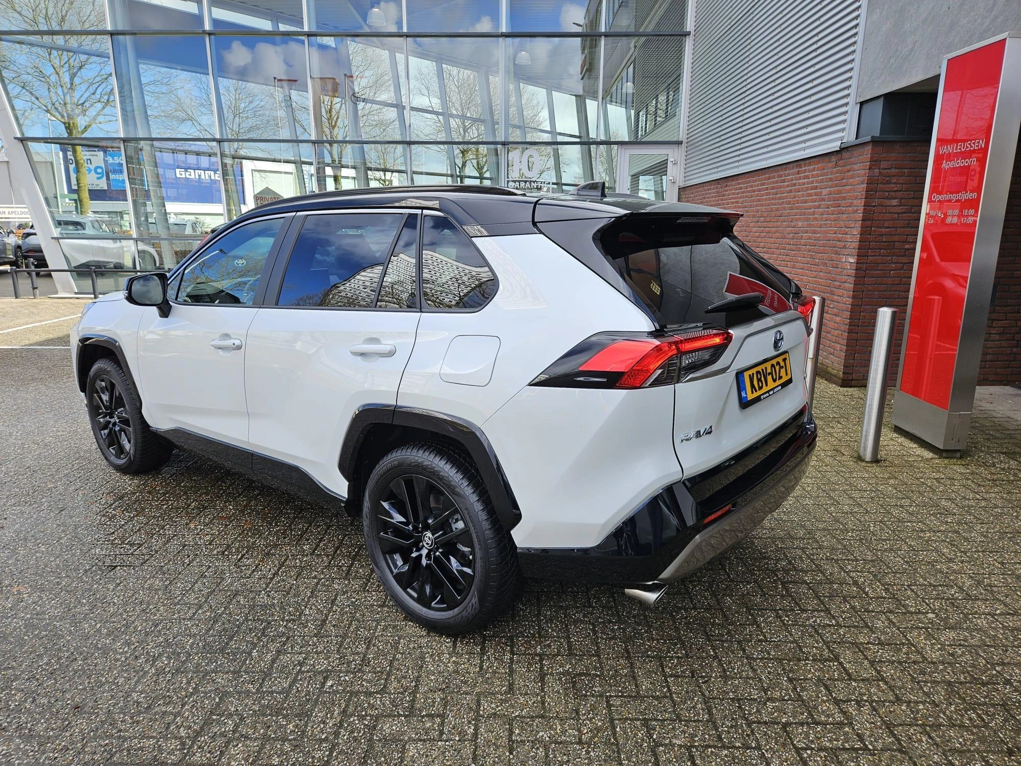 Hoofdafbeelding Toyota RAV4