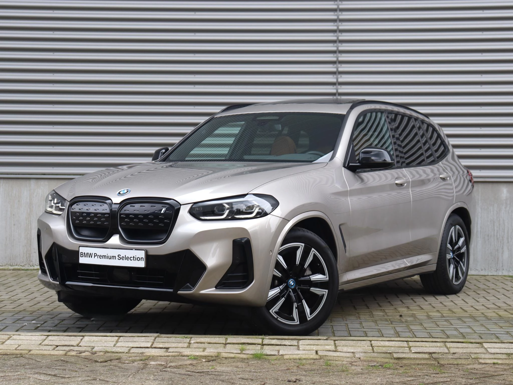 Hoofdafbeelding BMW iX3