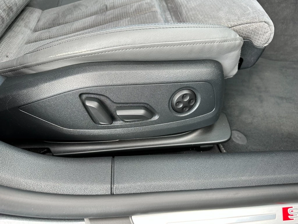 Hoofdafbeelding Audi S5