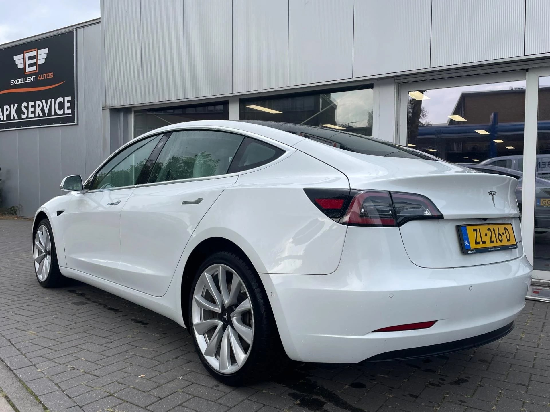 Hoofdafbeelding Tesla Model 3