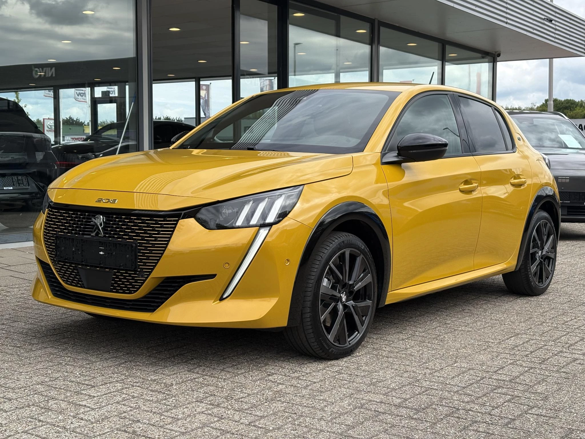 Hoofdafbeelding Peugeot e-208
