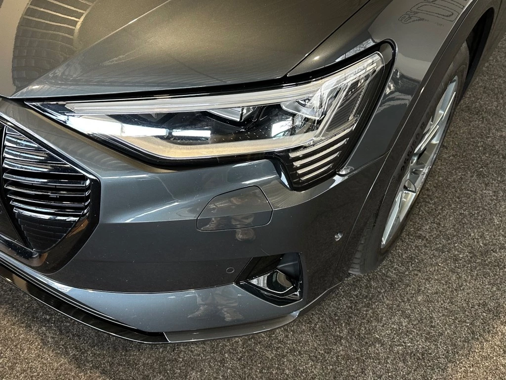 Hoofdafbeelding Audi e-tron
