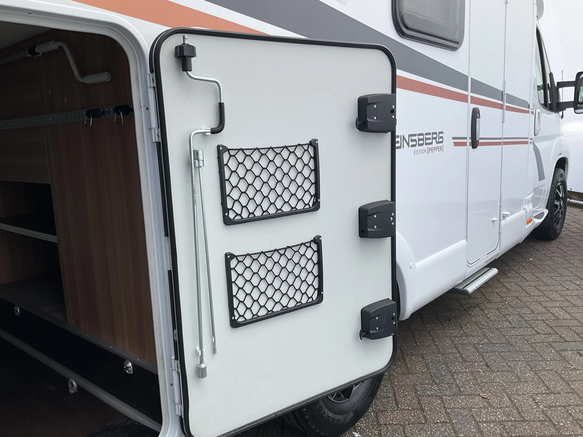 Hoofdafbeelding Weinsberg R57