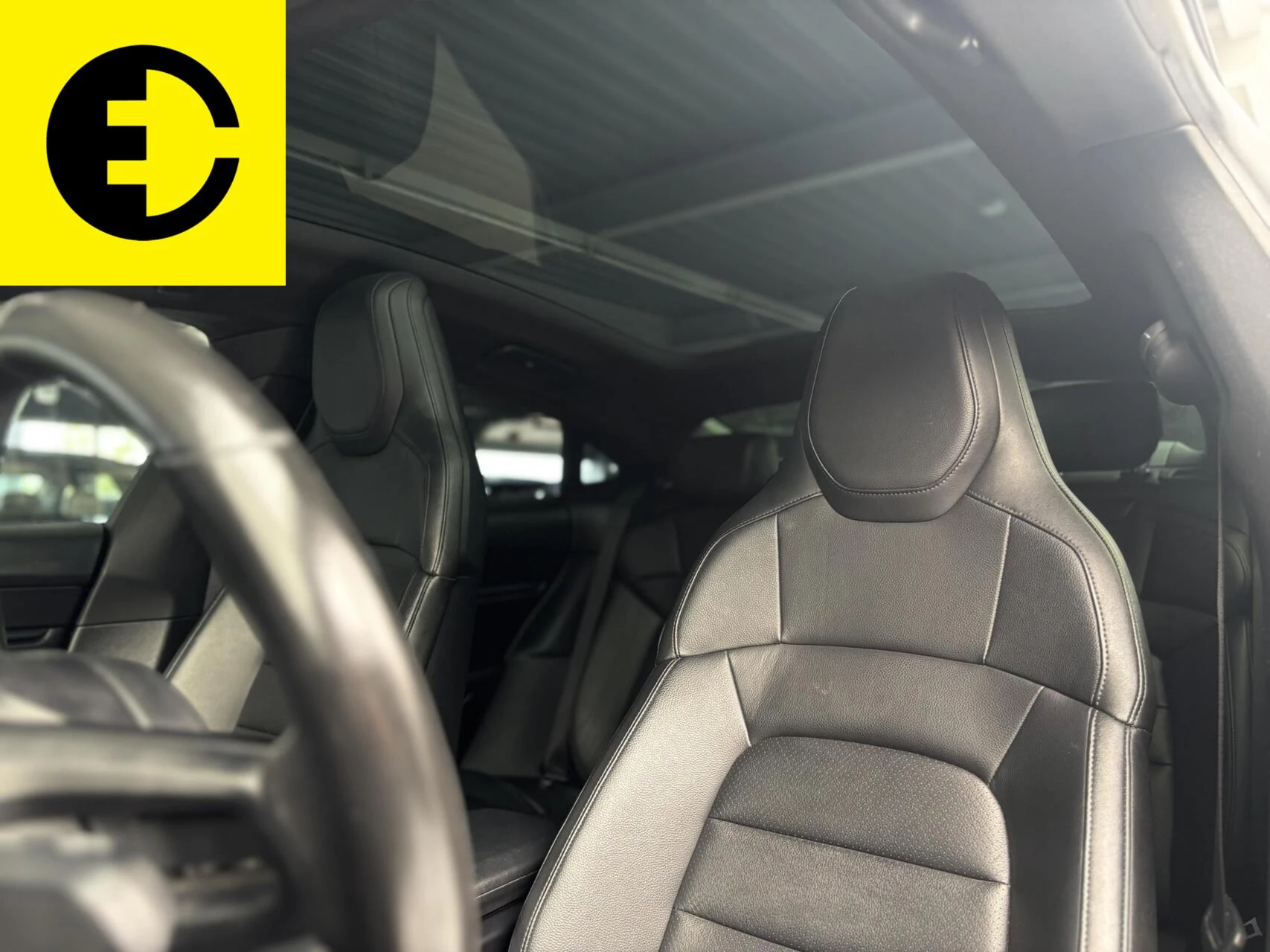 Hoofdafbeelding Porsche Taycan