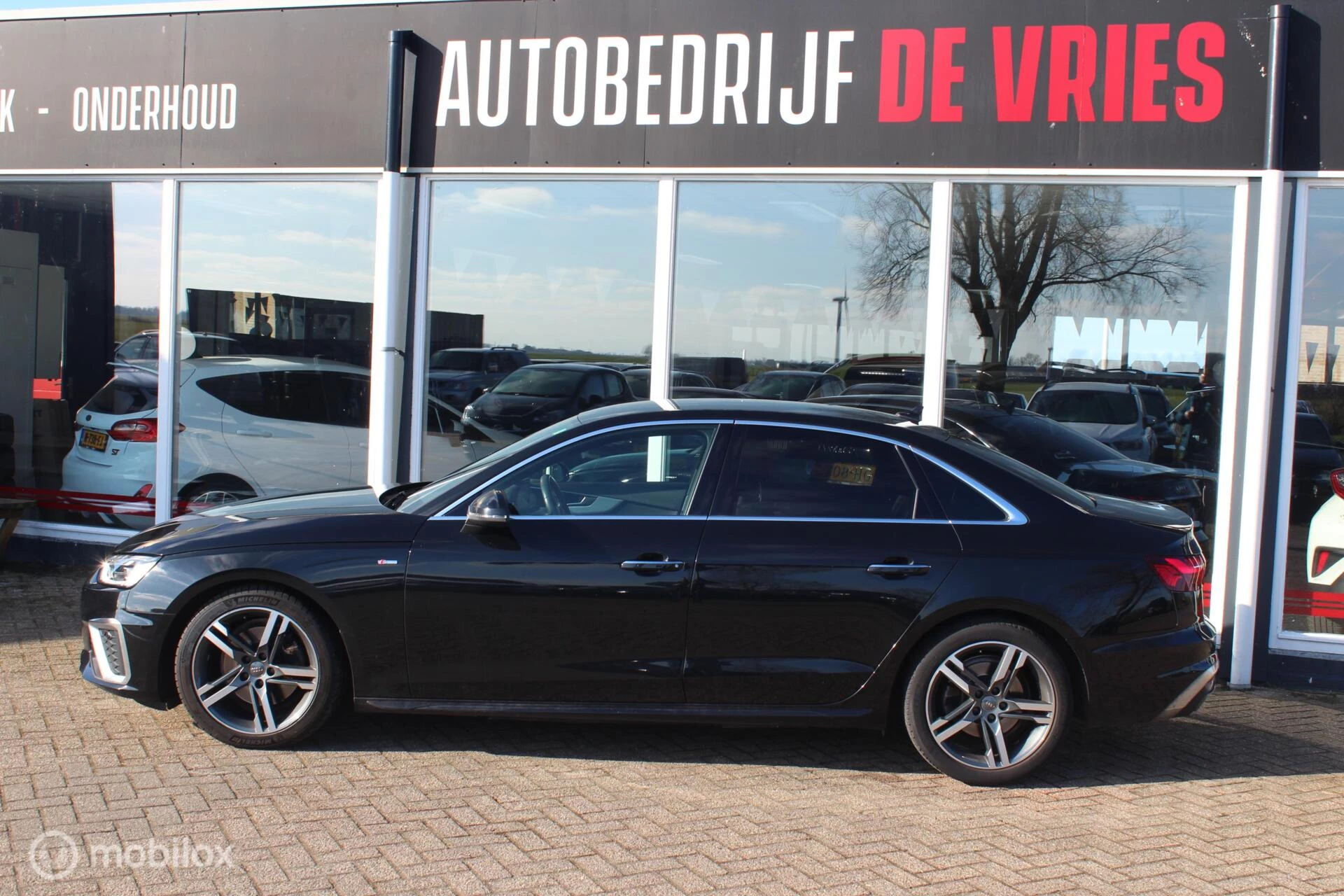 Hoofdafbeelding Audi A4