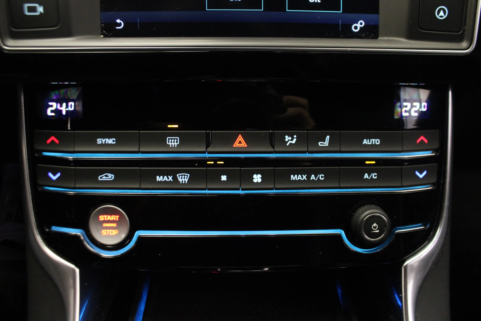 Hoofdafbeelding Jaguar XE