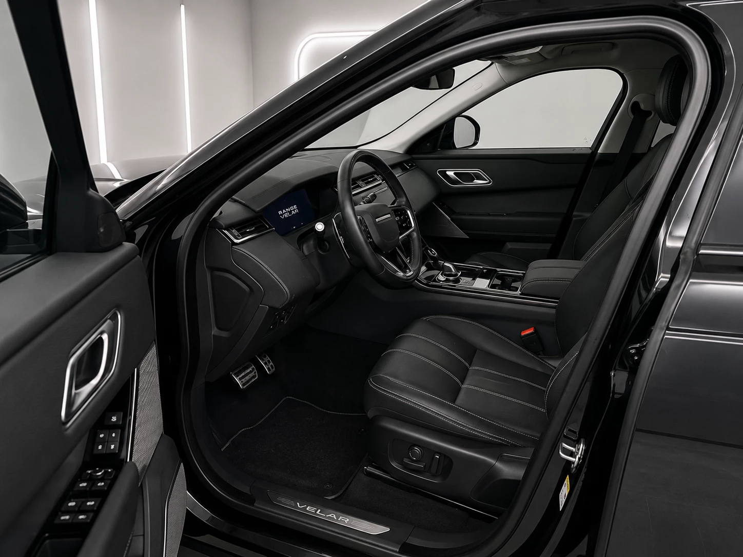 Hoofdafbeelding Land Rover Range Rover Velar