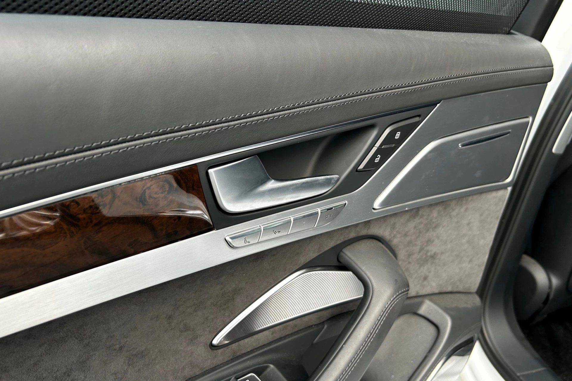 Hoofdafbeelding Audi A8