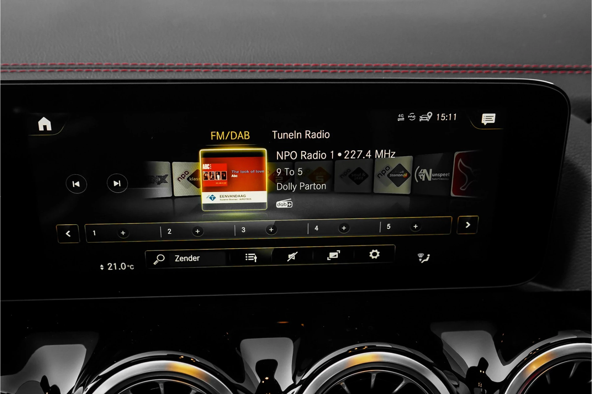 Hoofdafbeelding Mercedes-Benz EQA