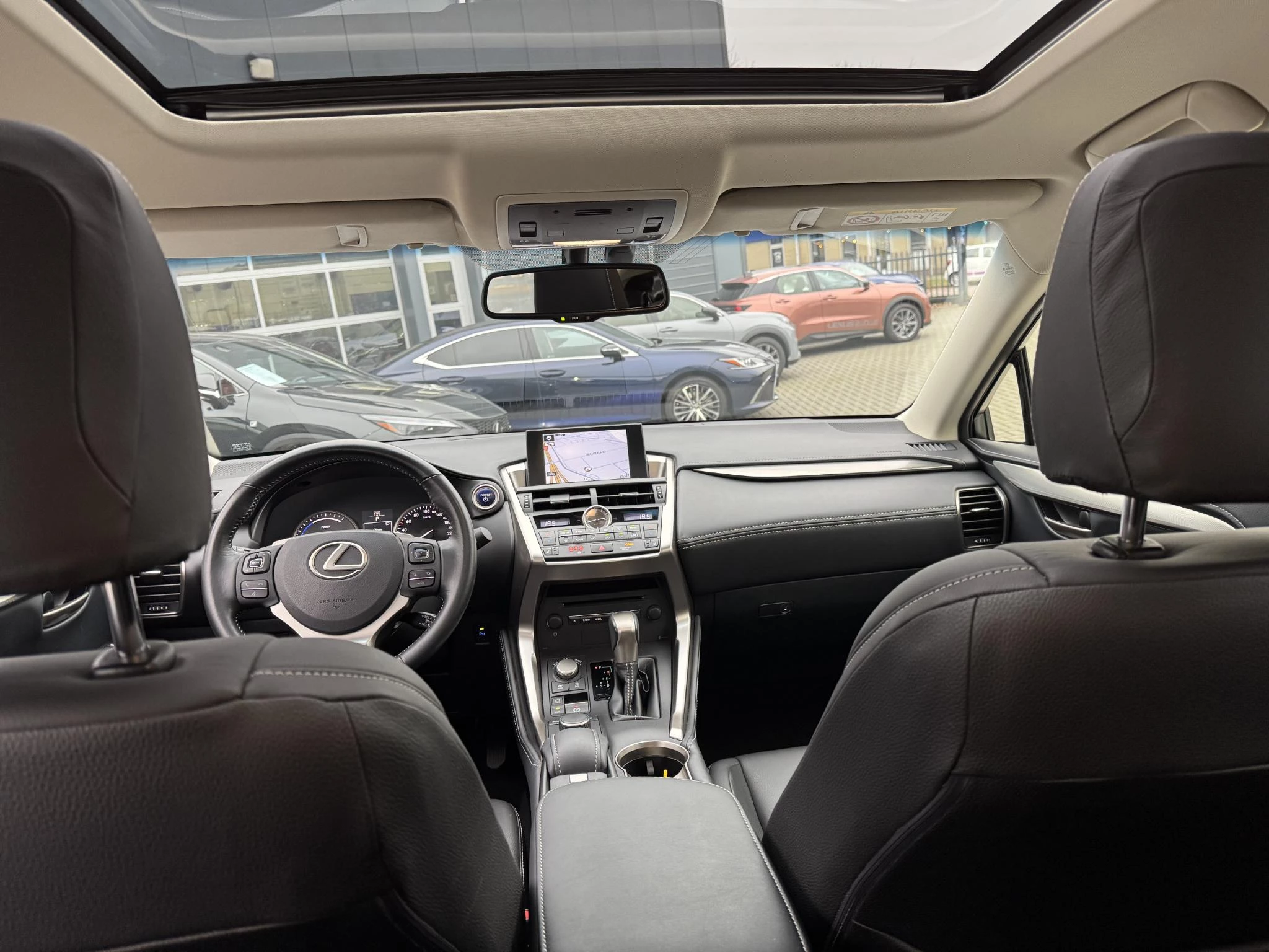 Hoofdafbeelding Lexus NX