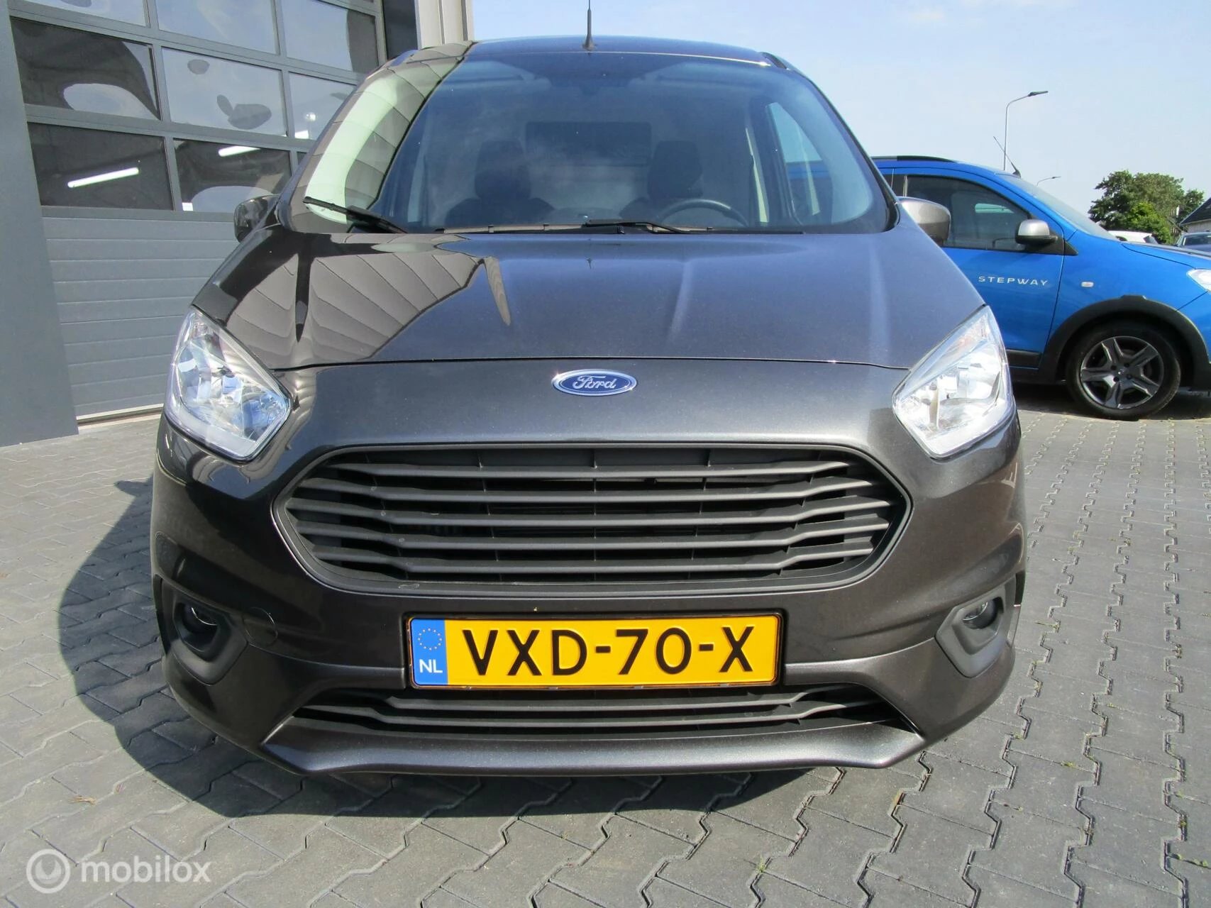 Hoofdafbeelding Ford Transit Courier