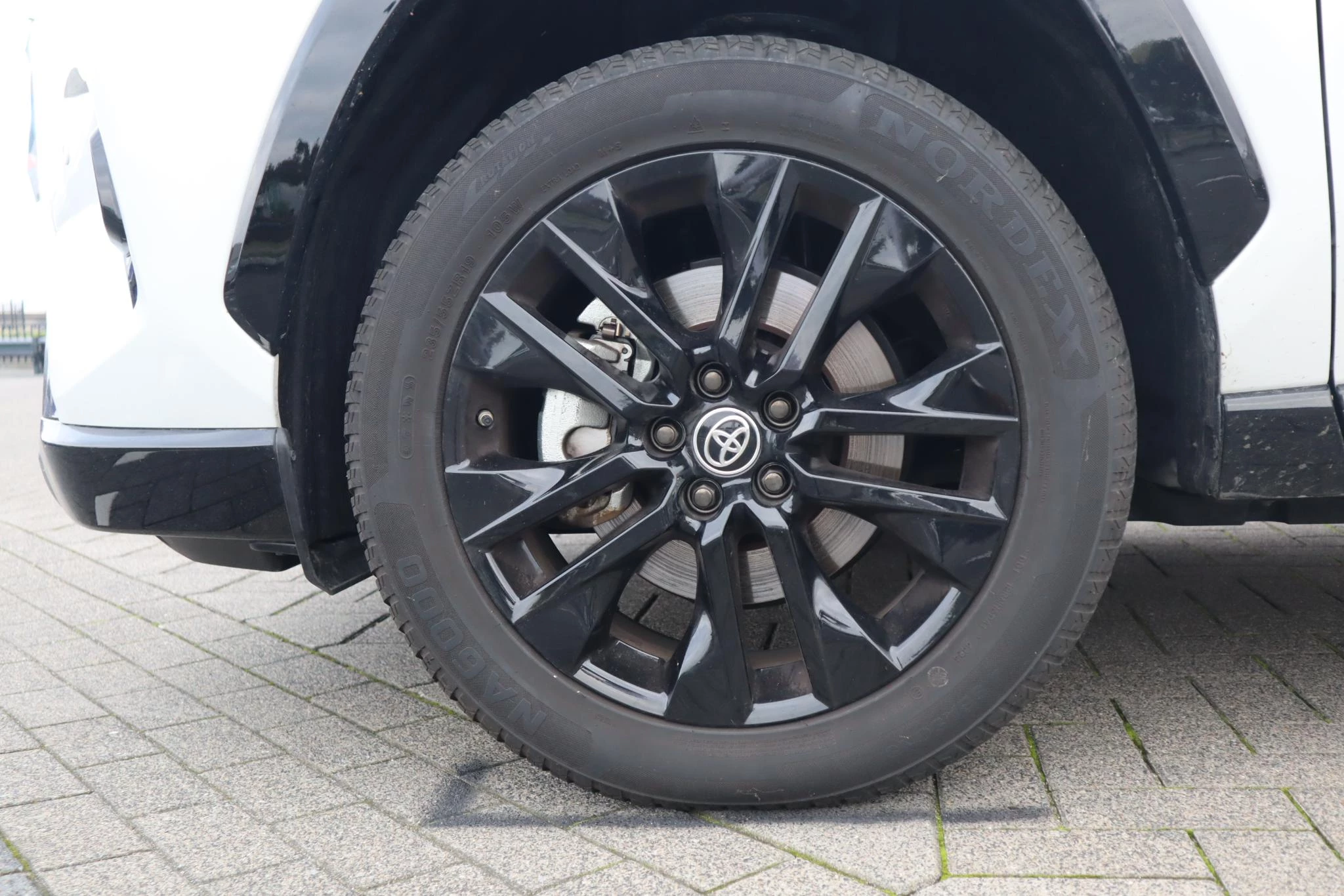 Hoofdafbeelding Toyota RAV4