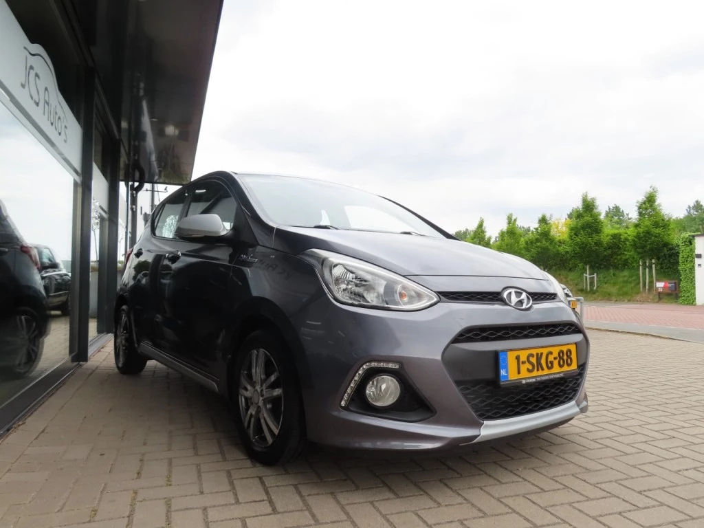Hoofdafbeelding Hyundai i10