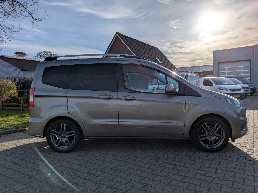 Hoofdafbeelding Ford Tourneo Courier