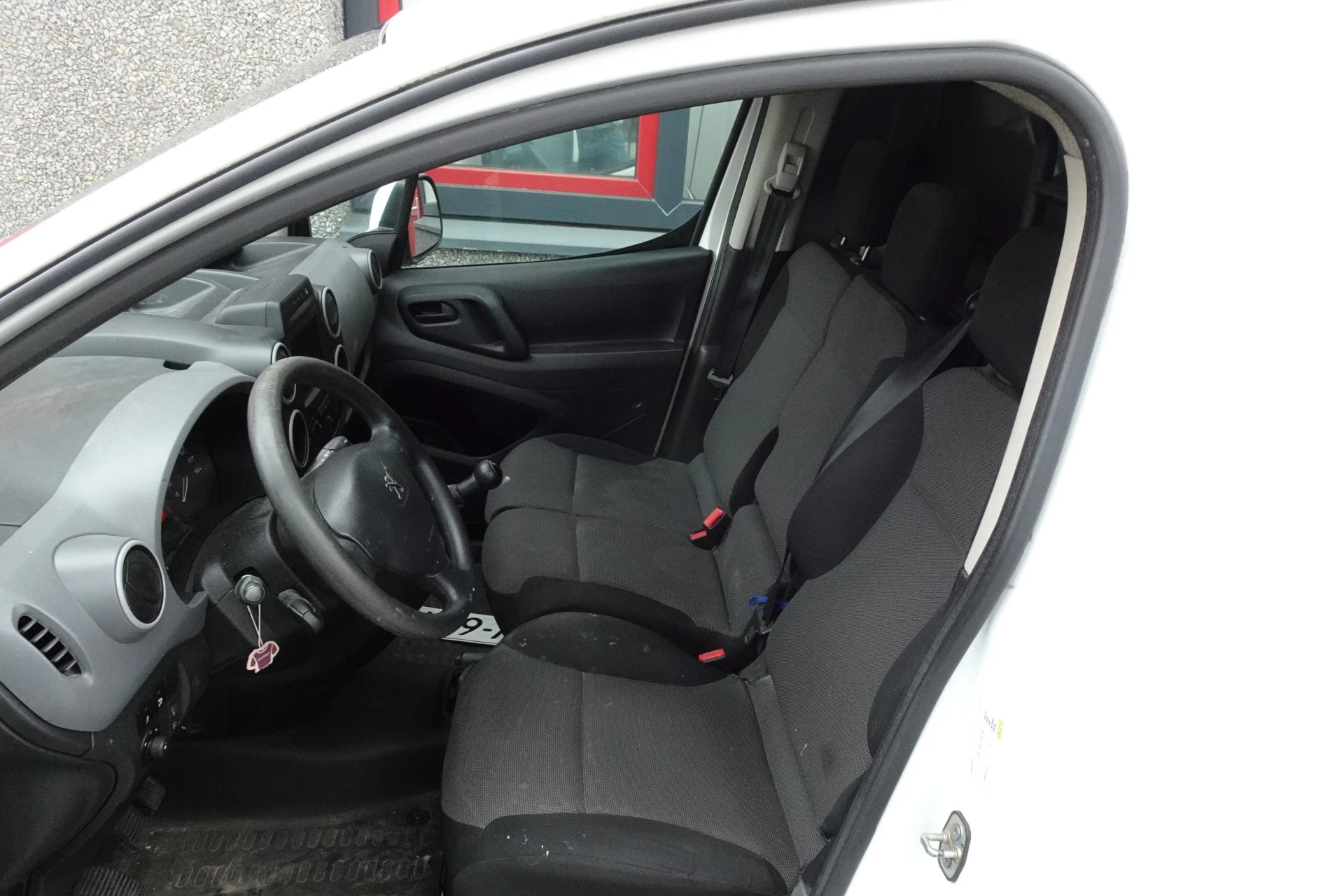 Hoofdafbeelding Peugeot Partner