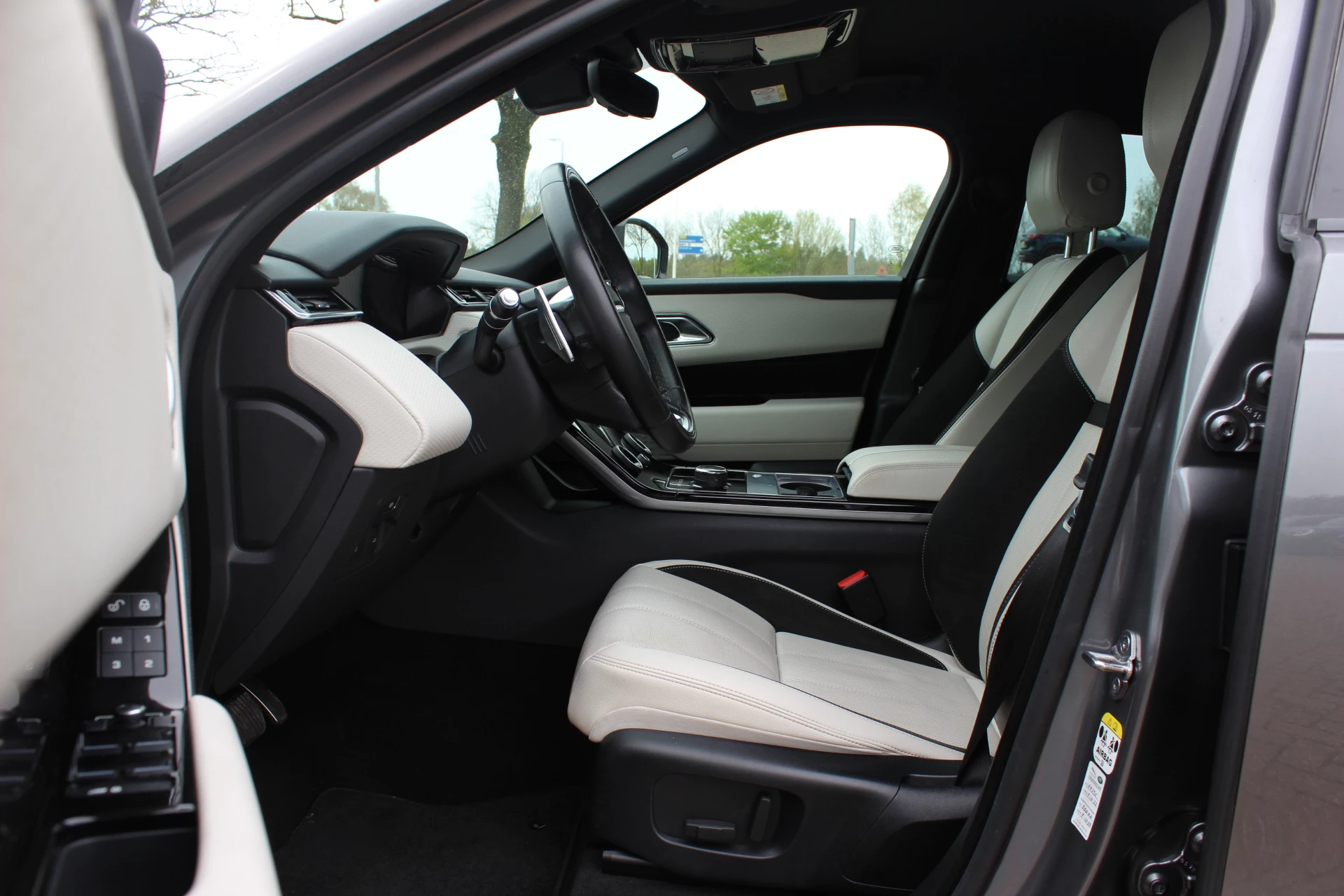 Hoofdafbeelding Land Rover Range Rover Velar