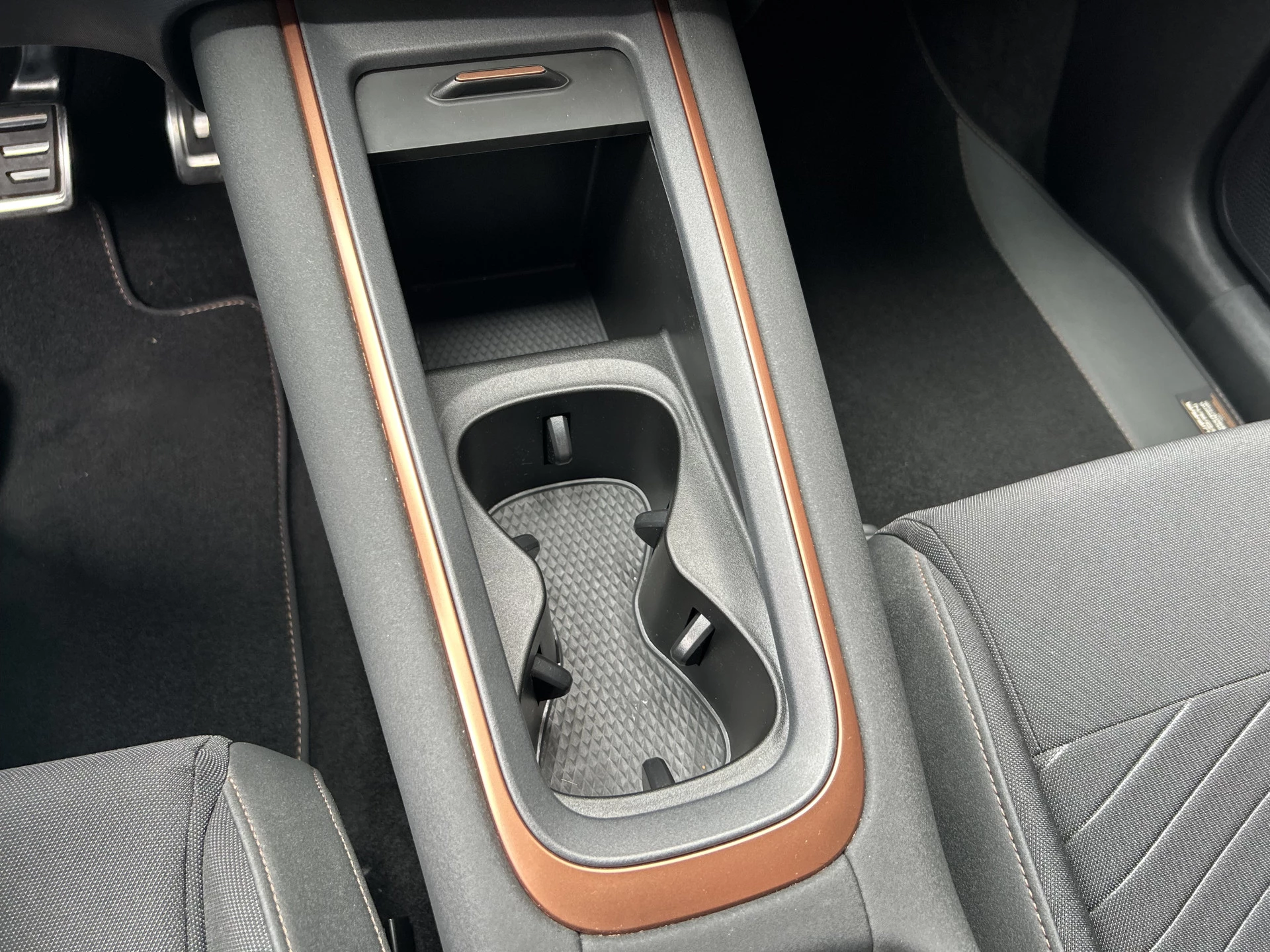 Hoofdafbeelding CUPRA Born
