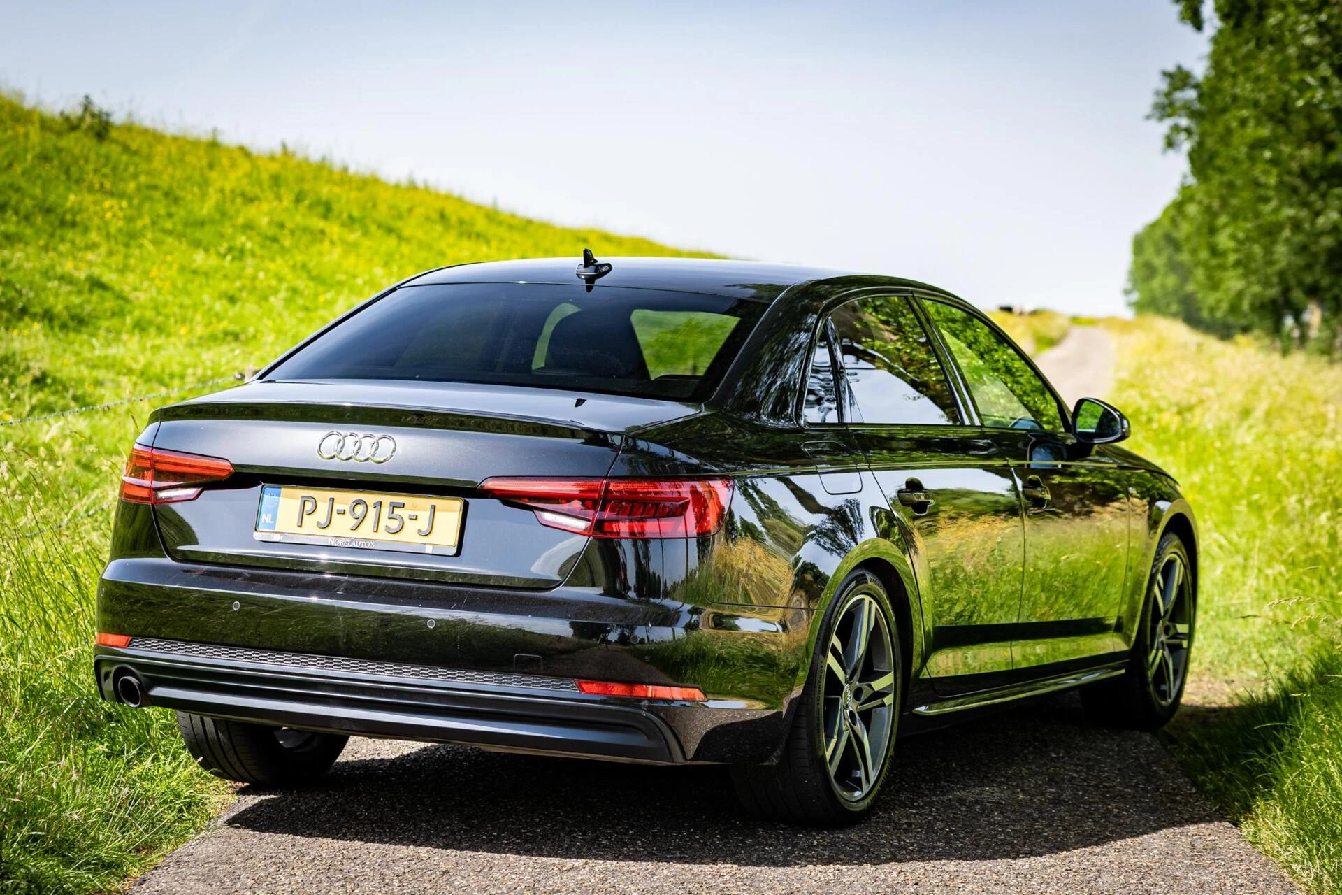 Hoofdafbeelding Audi A4
