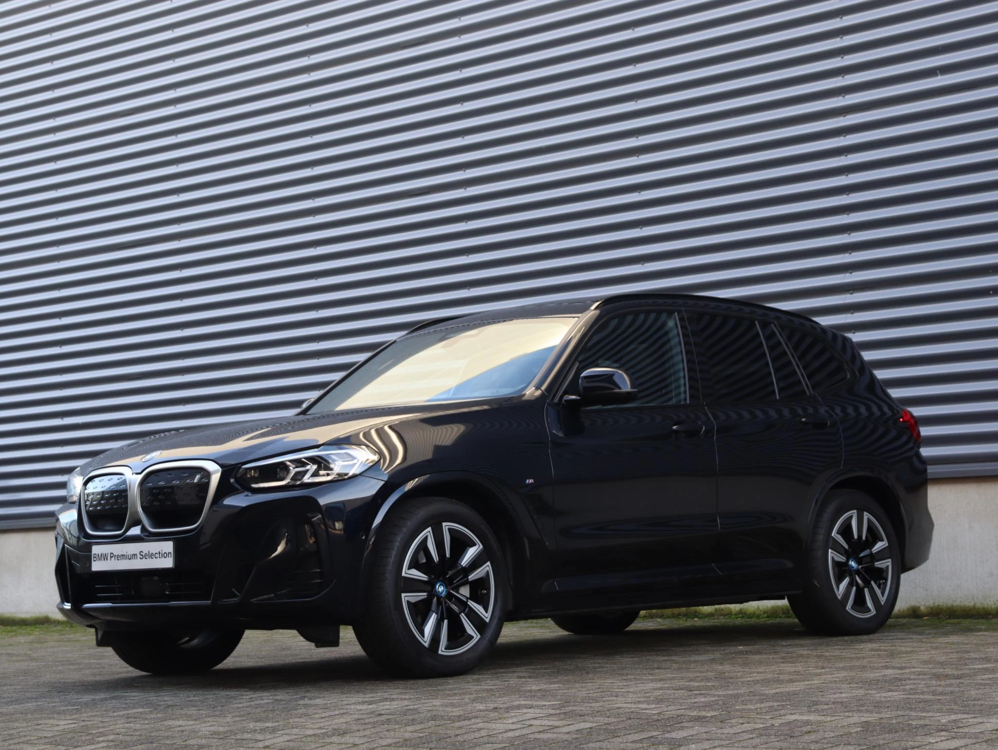 Hoofdafbeelding BMW iX3