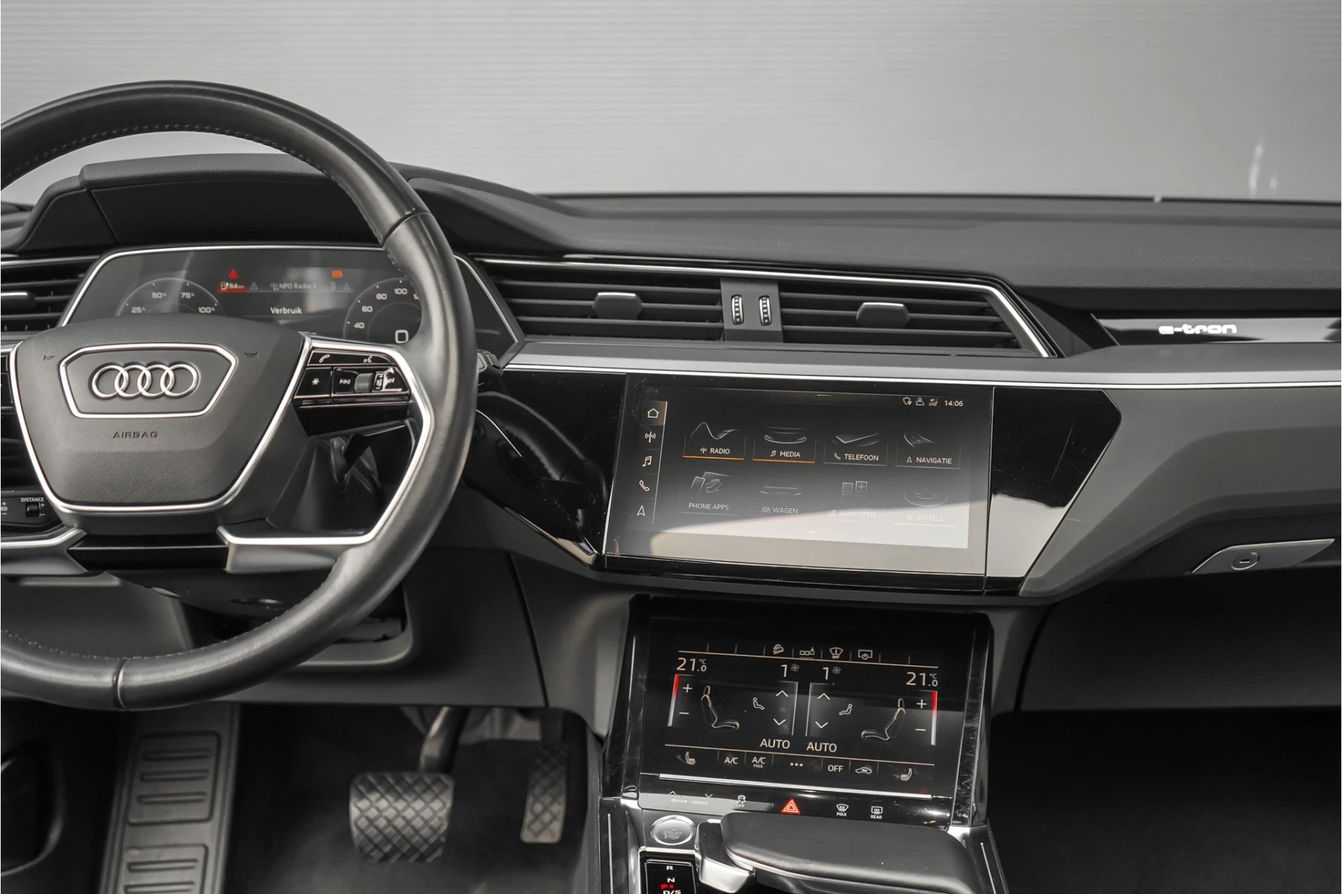 Hoofdafbeelding Audi e-tron