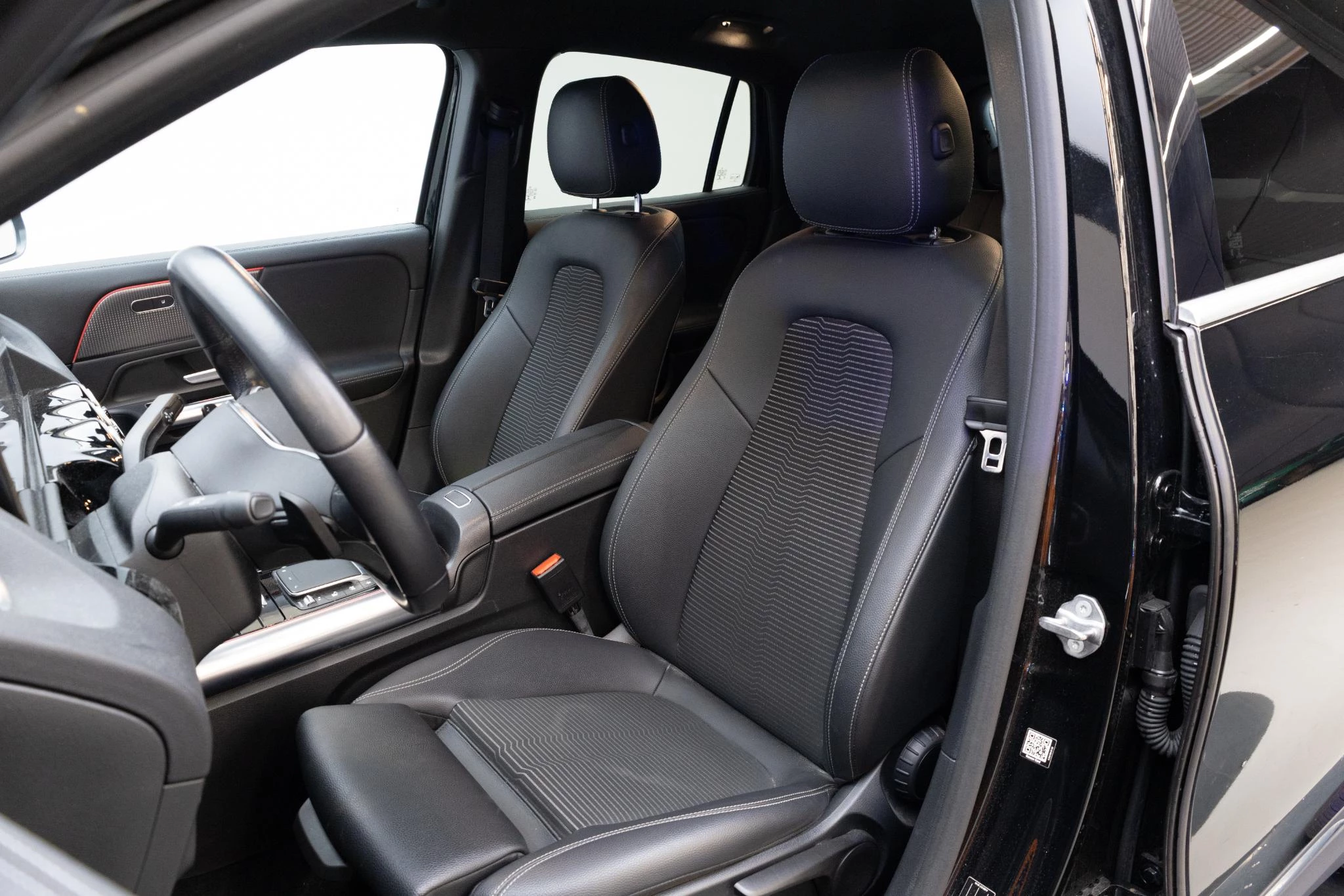 Hoofdafbeelding Mercedes-Benz EQA