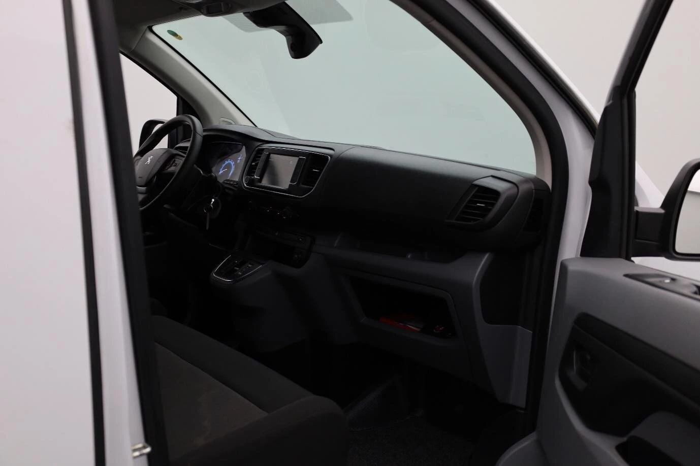 Hoofdafbeelding Peugeot e-Expert