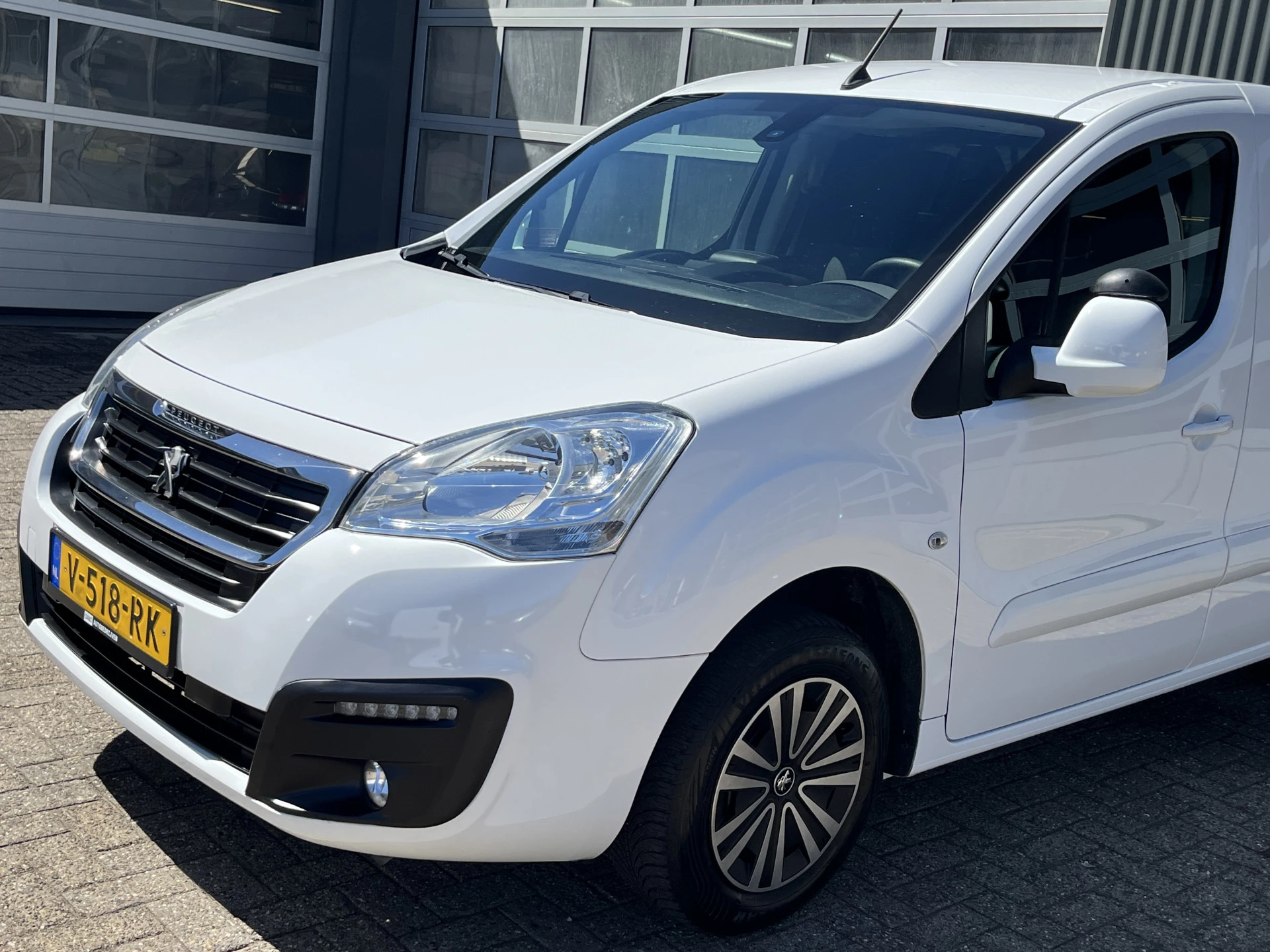 Hoofdafbeelding Peugeot Partner