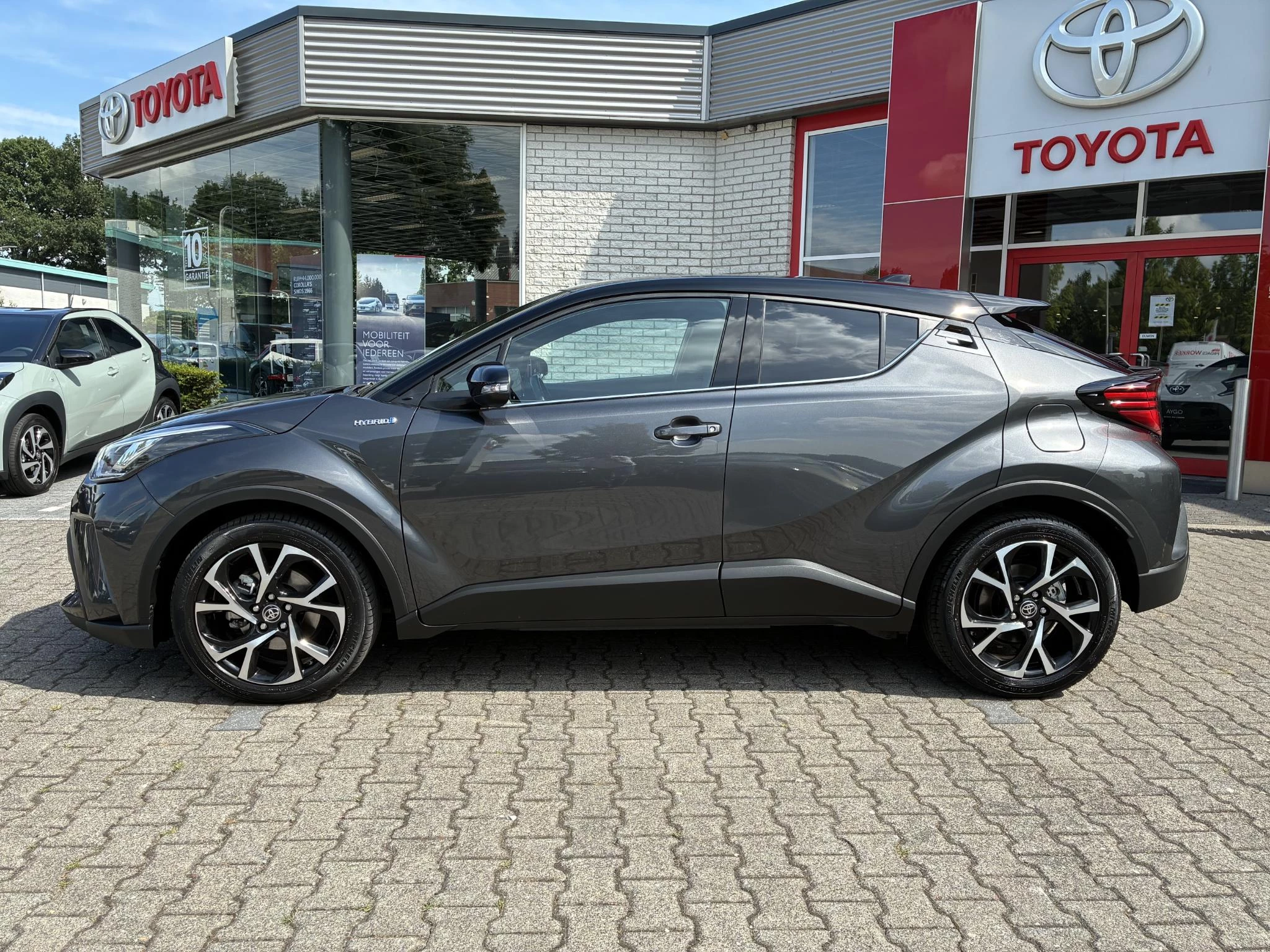 Hoofdafbeelding Toyota C-HR