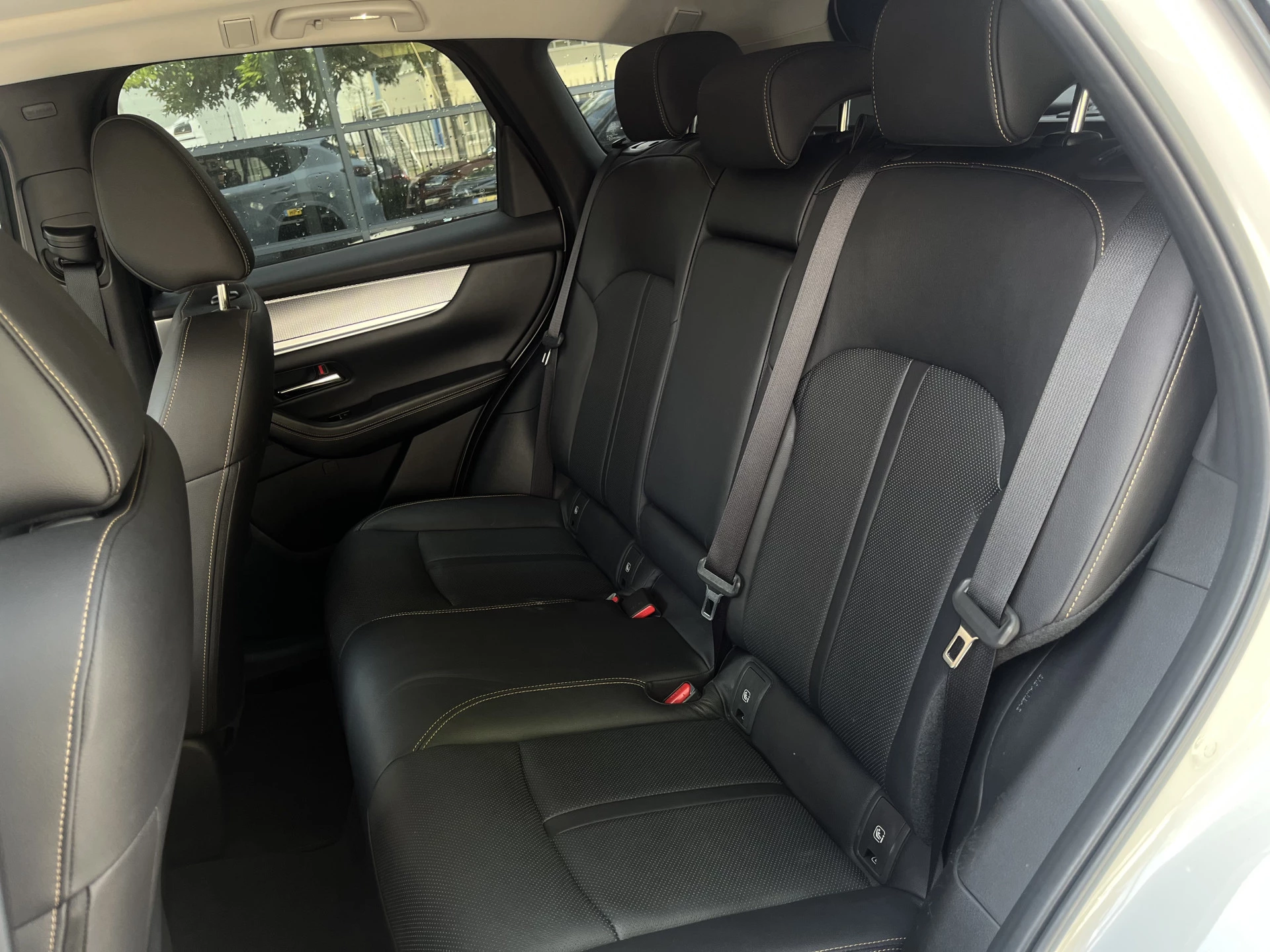 Hoofdafbeelding Mazda CX-60