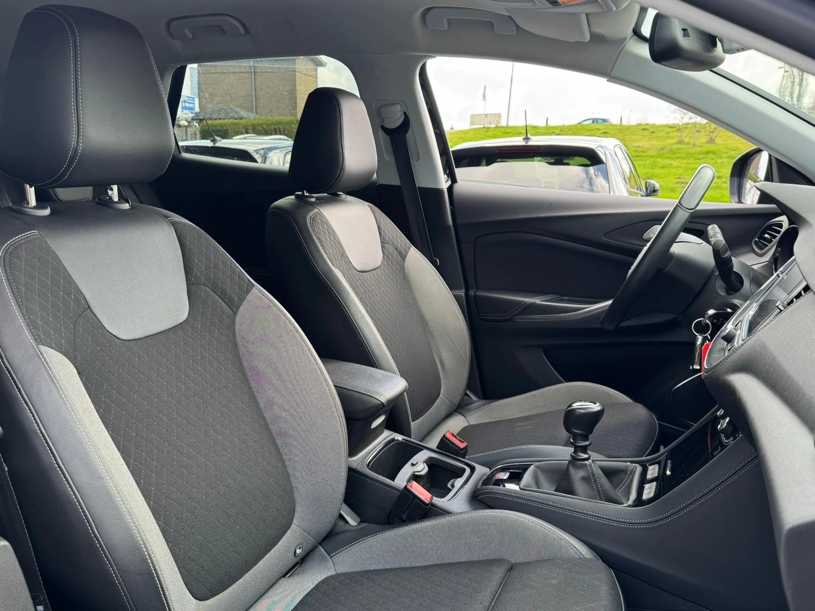 Hoofdafbeelding Opel Grandland X