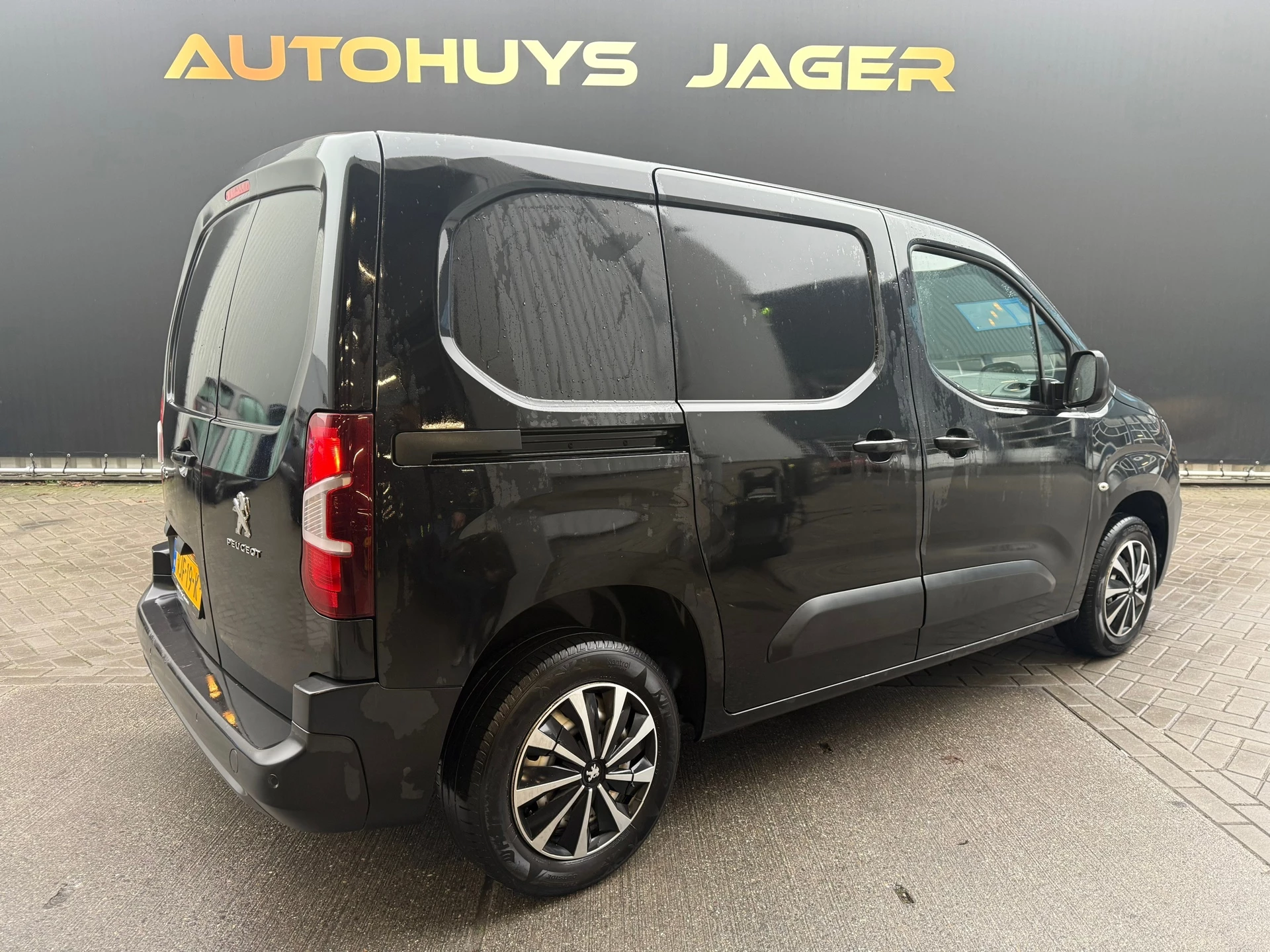 Hoofdafbeelding Peugeot Partner