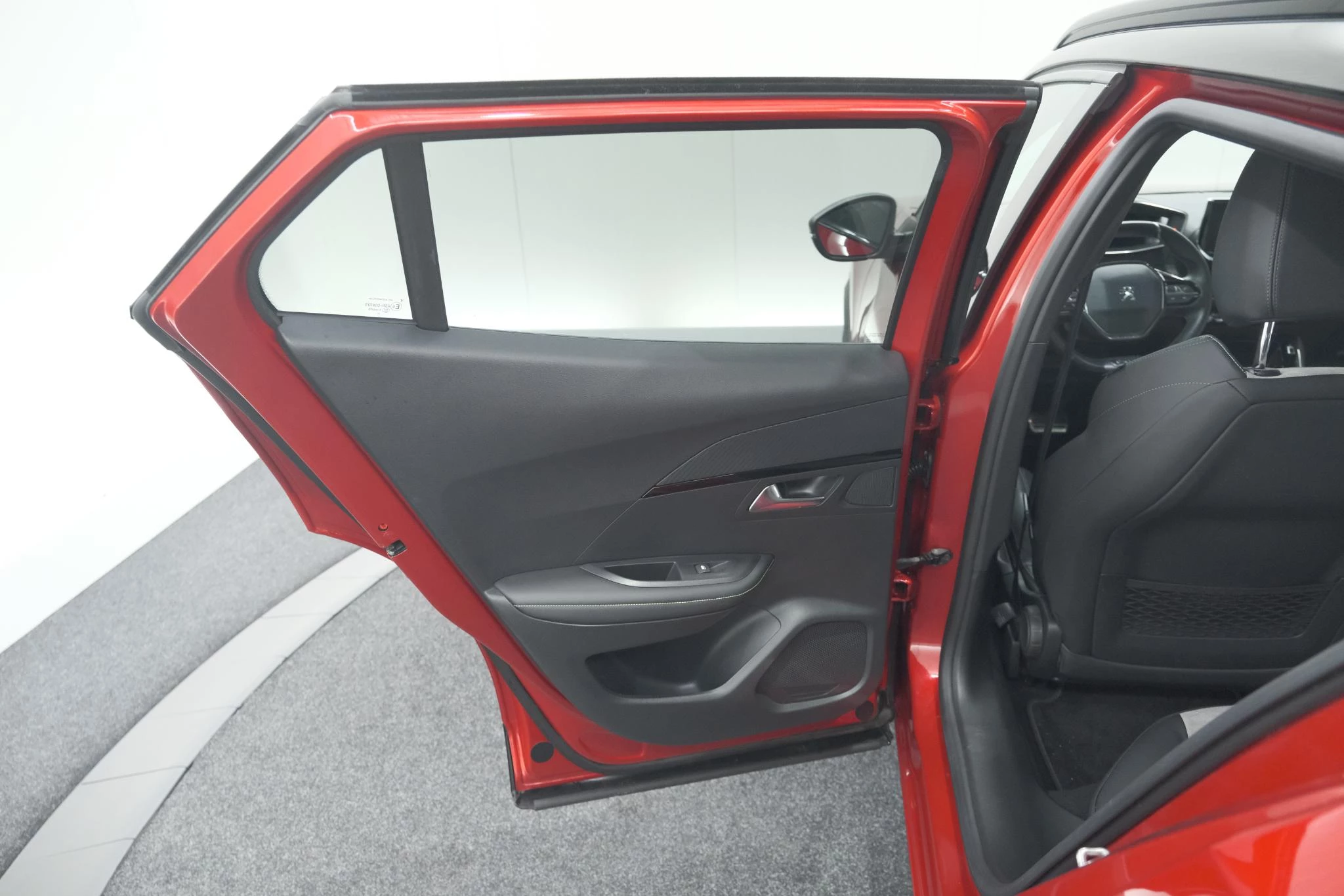 Hoofdafbeelding Peugeot e-2008