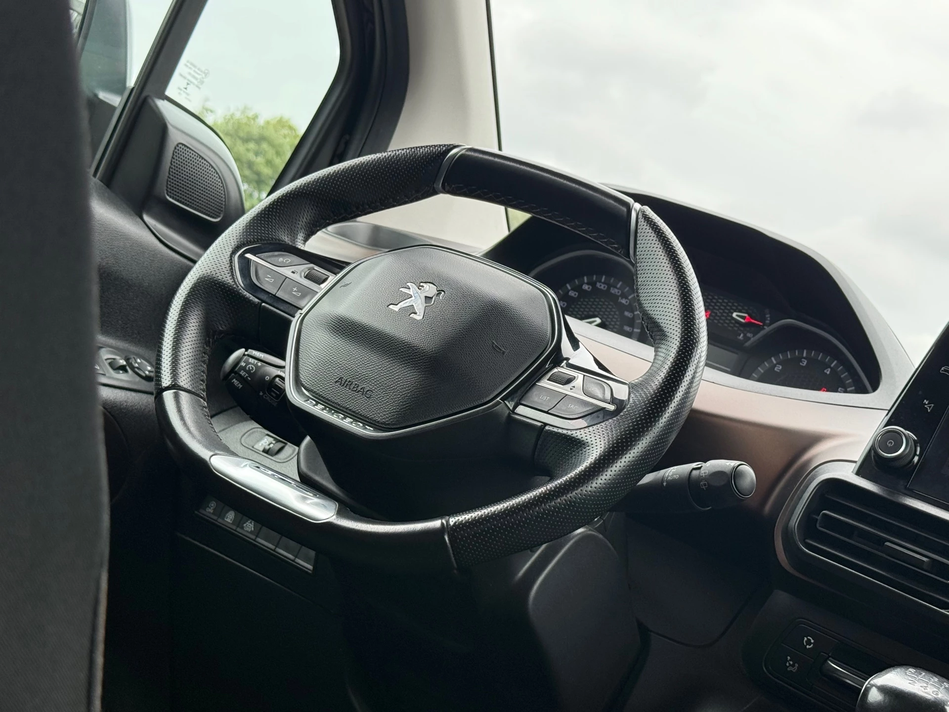 Hoofdafbeelding Peugeot Rifter