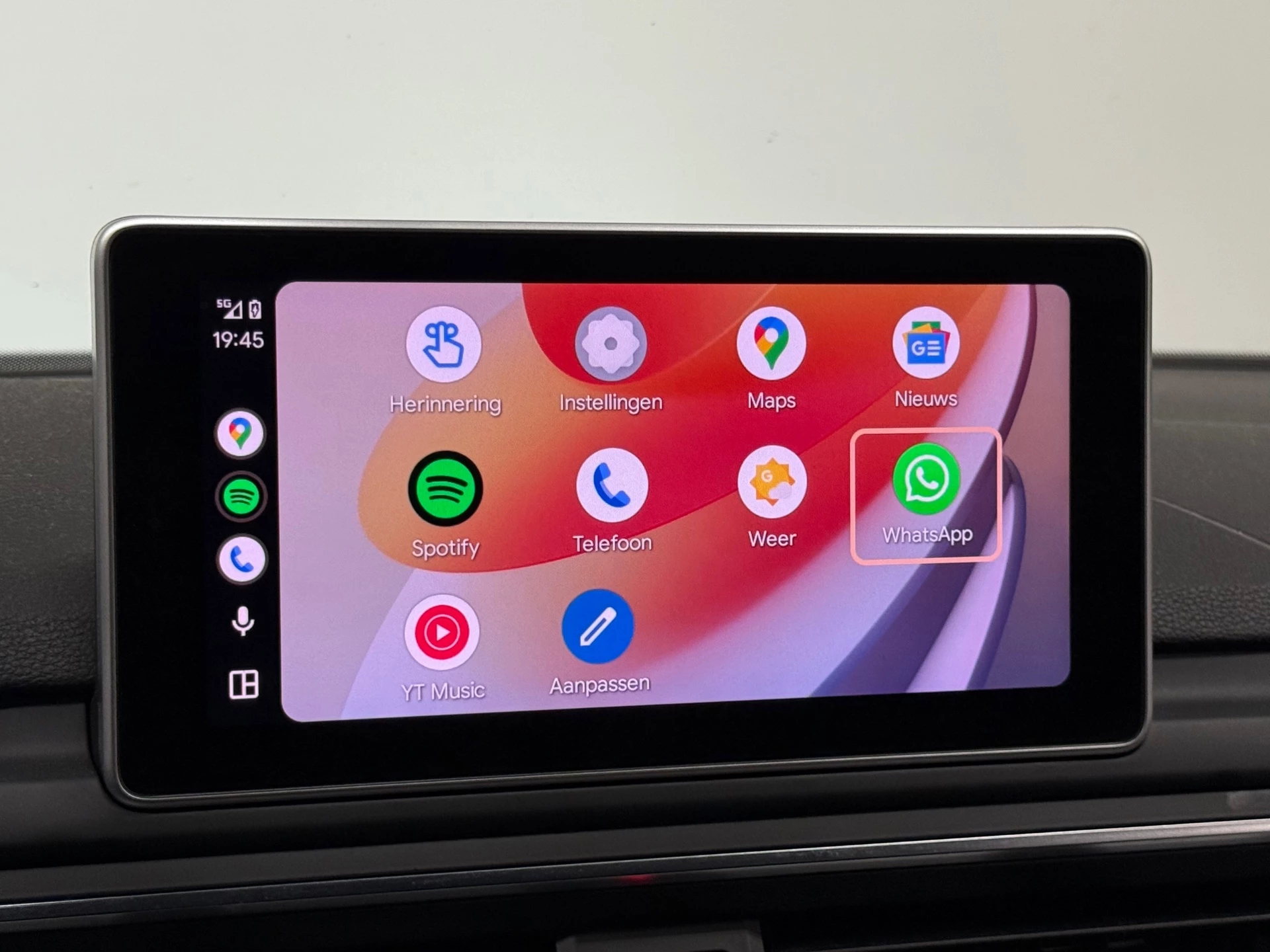 Hoofdafbeelding Audi A4