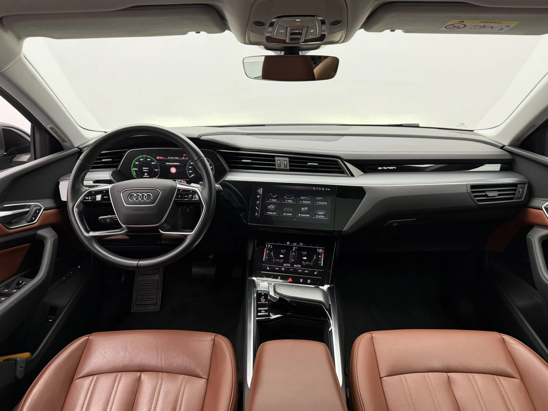 Hoofdafbeelding Audi e-tron
