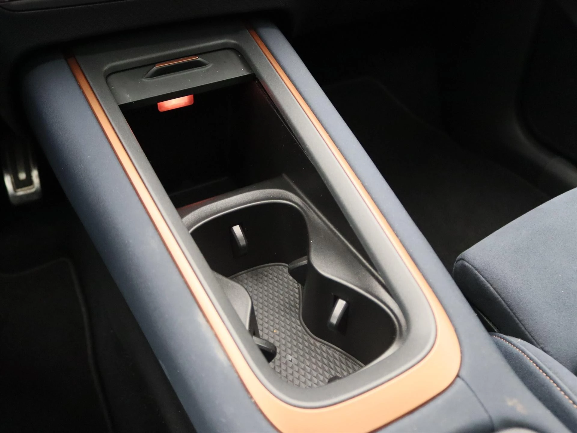 Hoofdafbeelding CUPRA Born