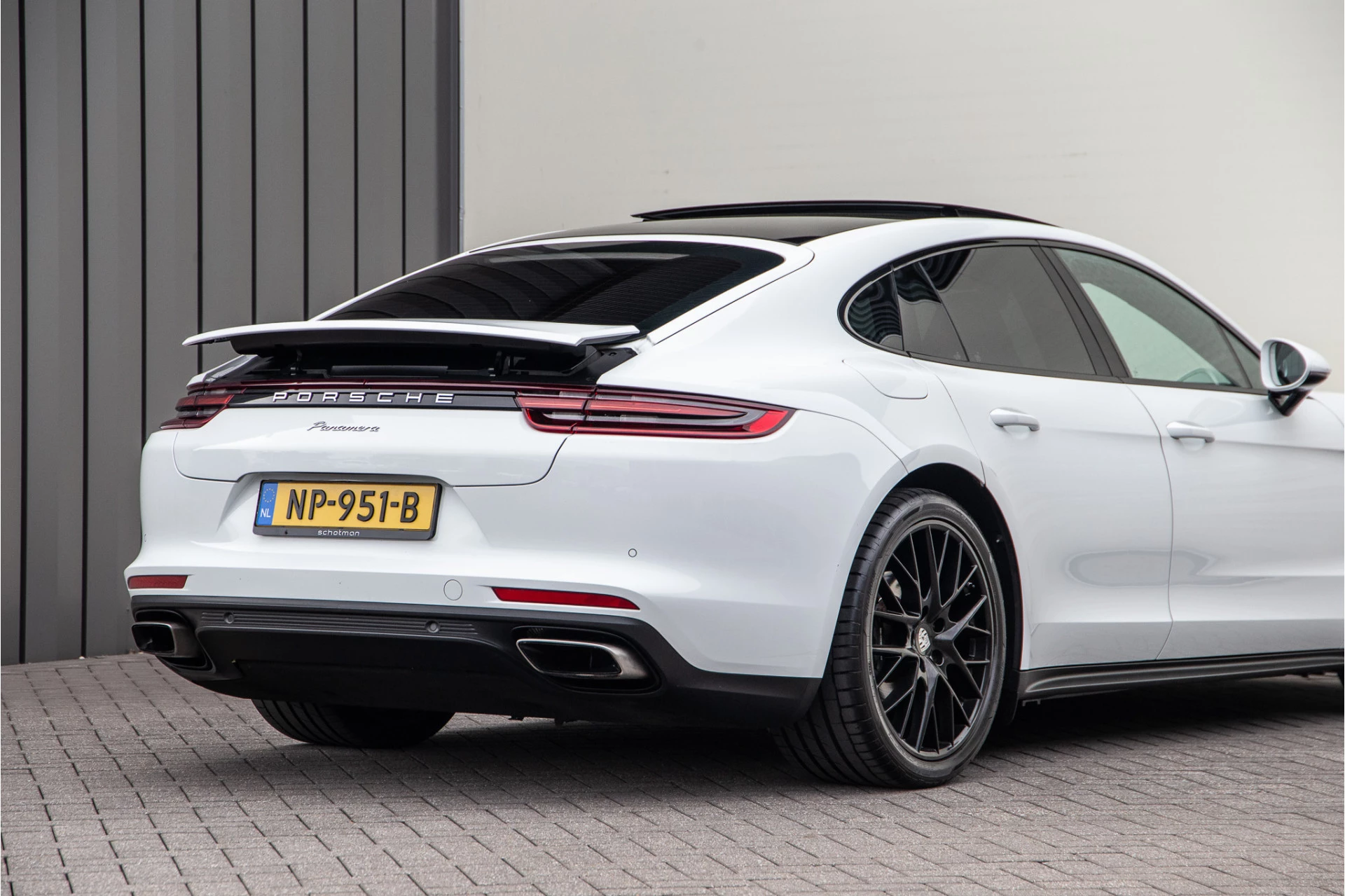 Hoofdafbeelding Porsche Panamera