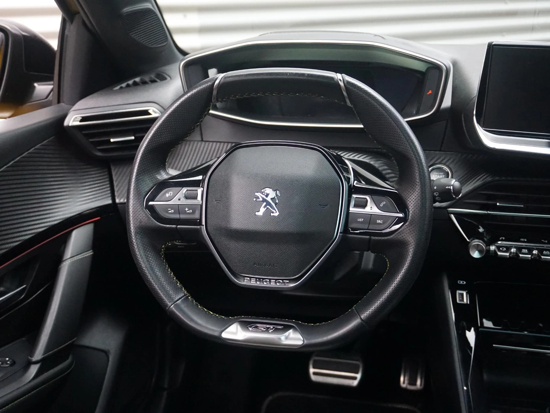 Hoofdafbeelding Peugeot e-208