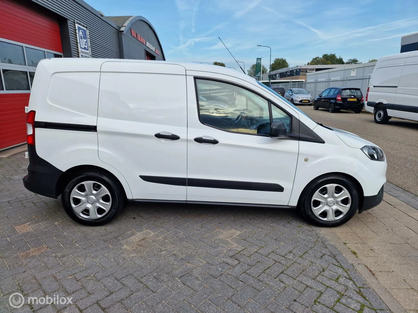 Hoofdafbeelding Ford Transit Courier